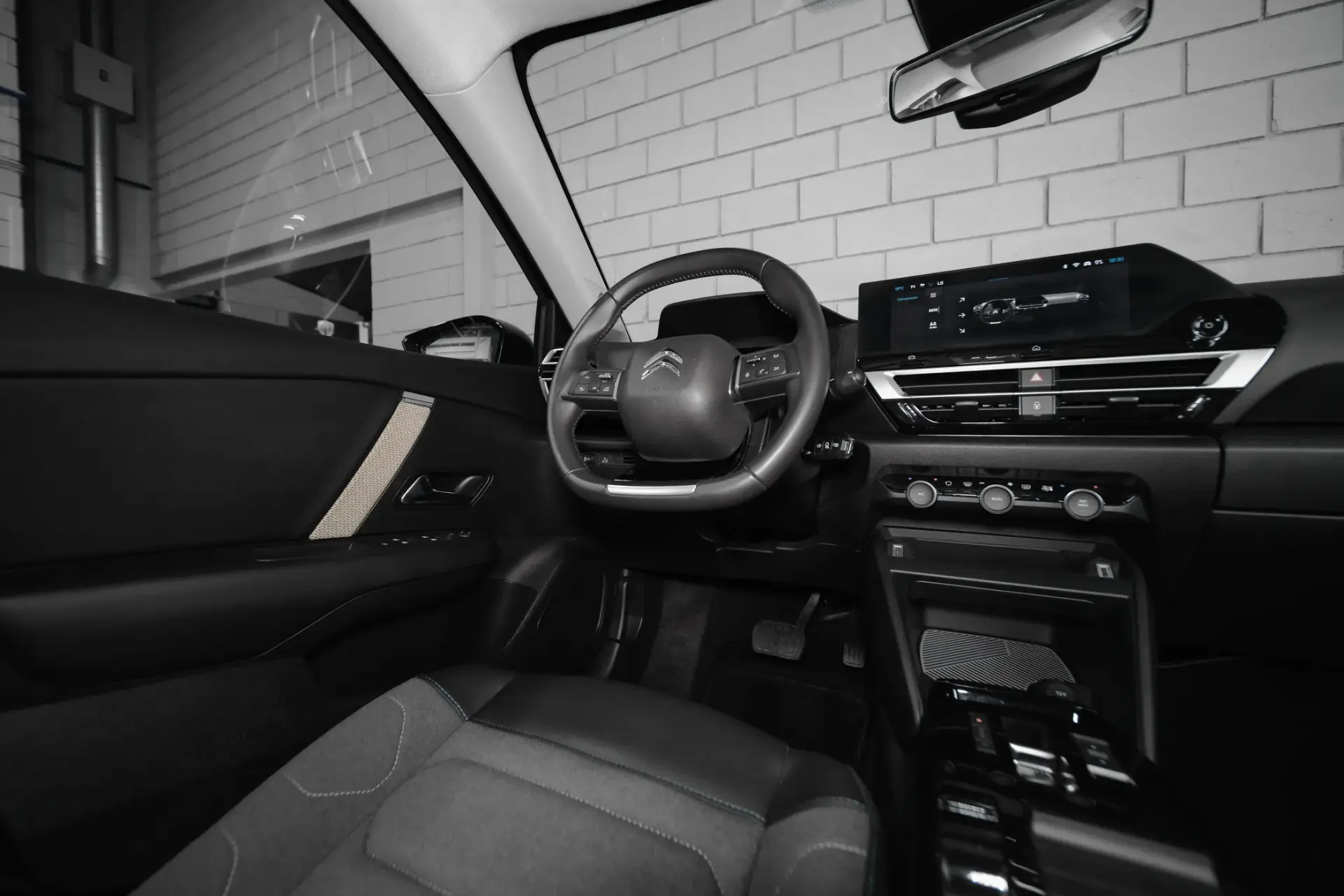 Citroen C4 X 1.2 PureTech Plus EAT8 36