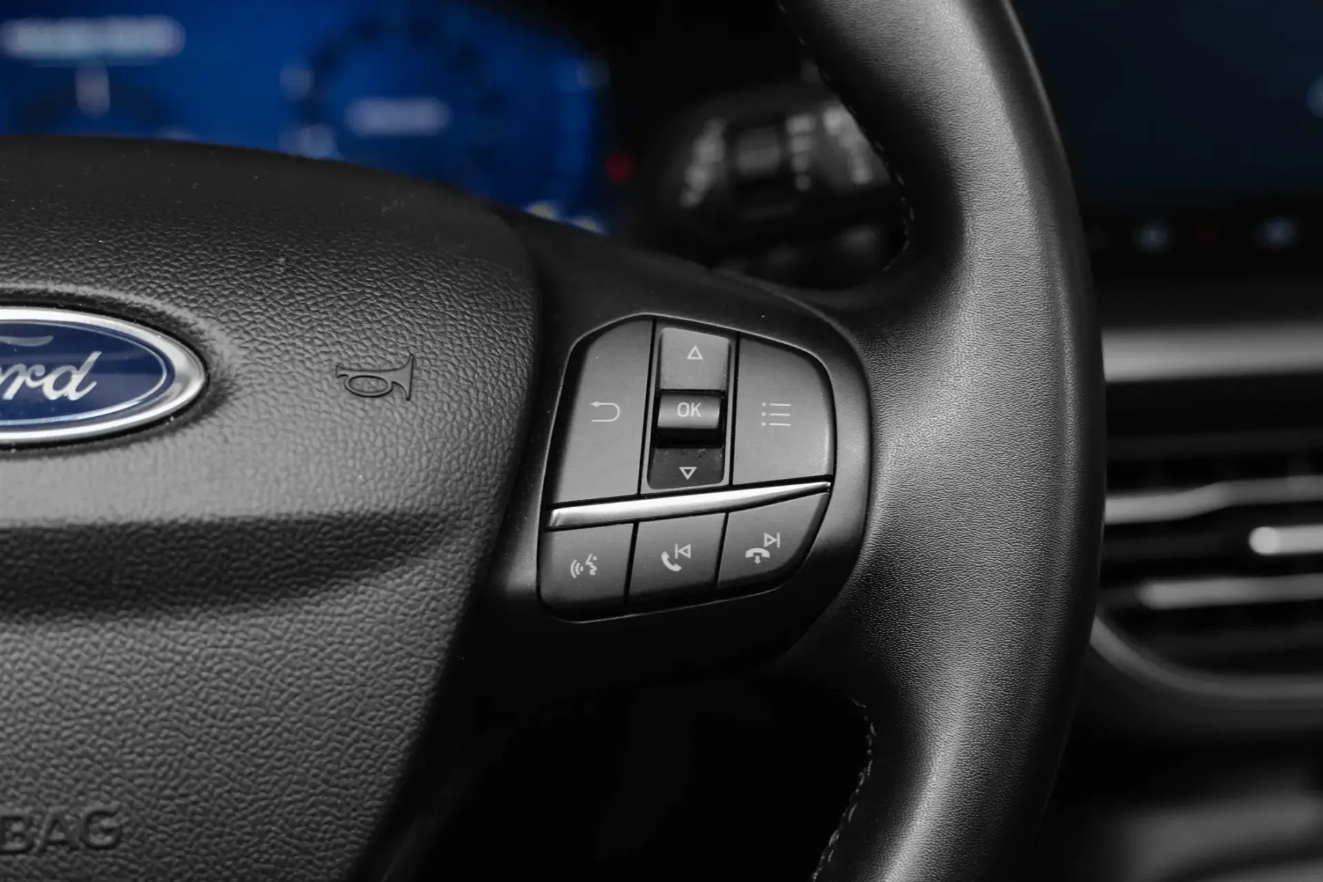 Ford Focus 1.0 EcoBoost MHEV Active 8