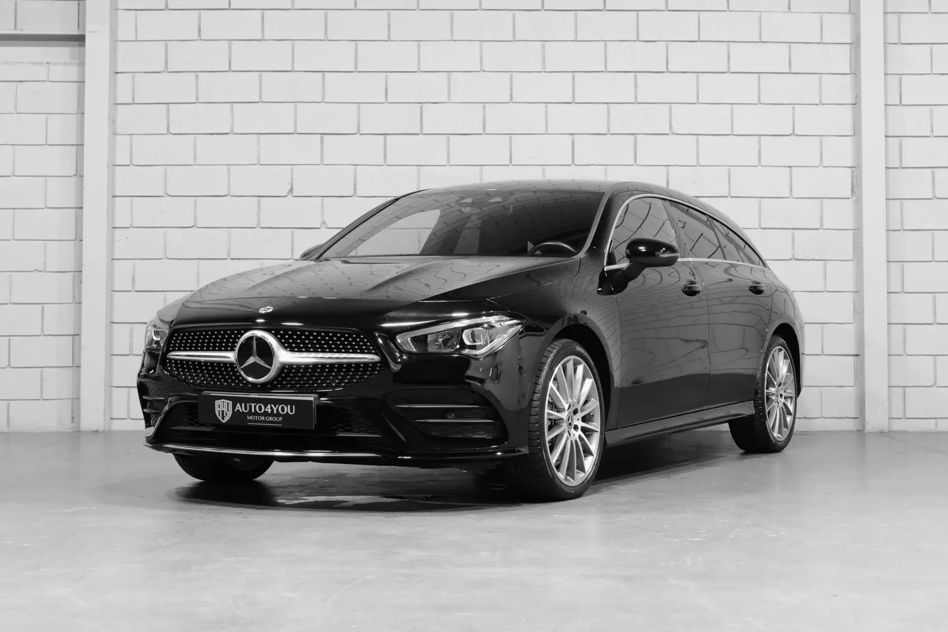 Mercedes-Benz CLA 250 e Shooting Brake AMG Line 1