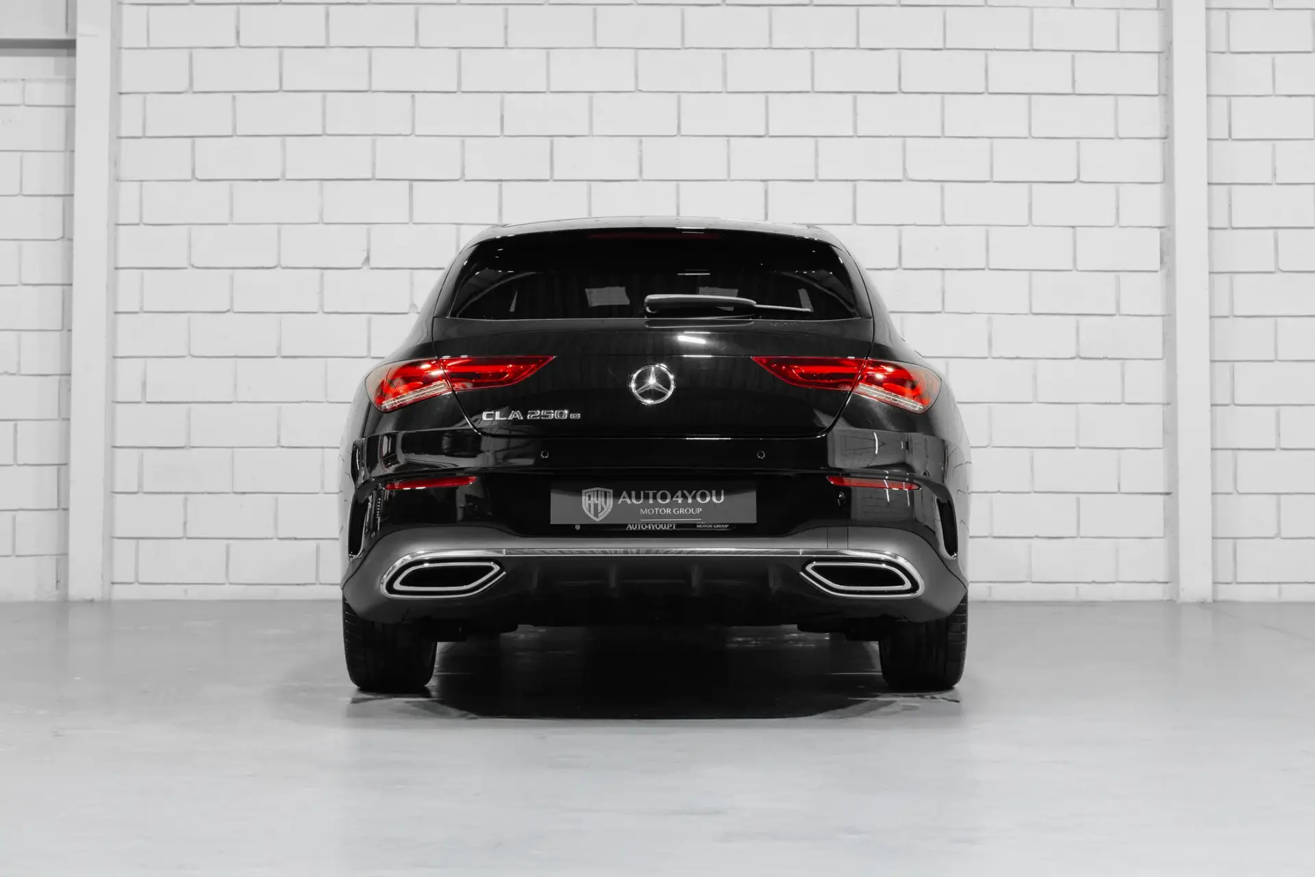 Mercedes-Benz CLA 250 e Shooting Brake AMG Line 36