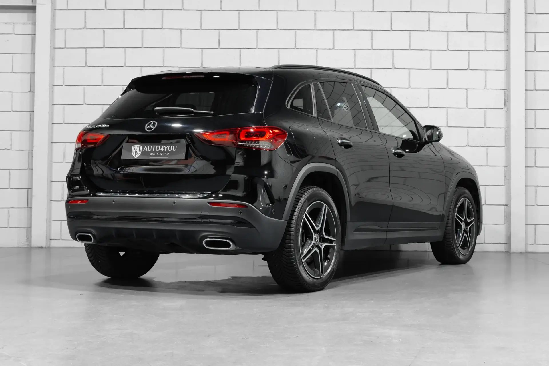 Mercedes-Benz GLA 250 e 8G-DCT AMG Line 4