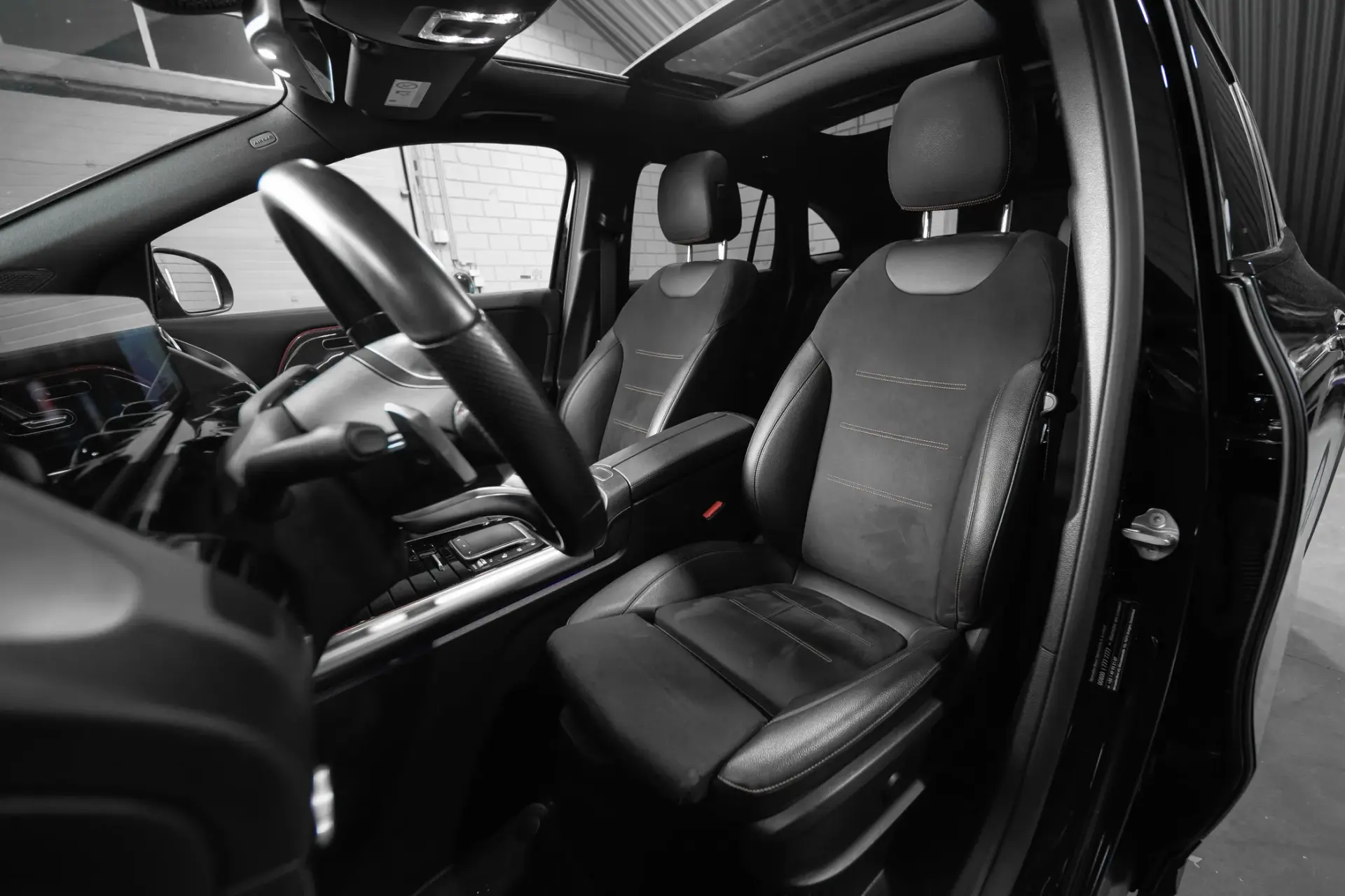 Mercedes-Benz GLA 250 e 8G-DCT AMG Line 11