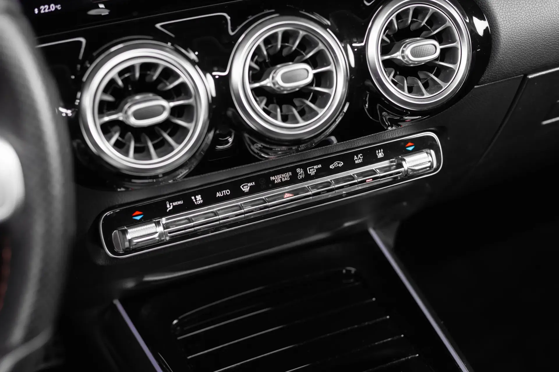 Mercedes-Benz GLA 250 e 8G-DCT AMG Line 36