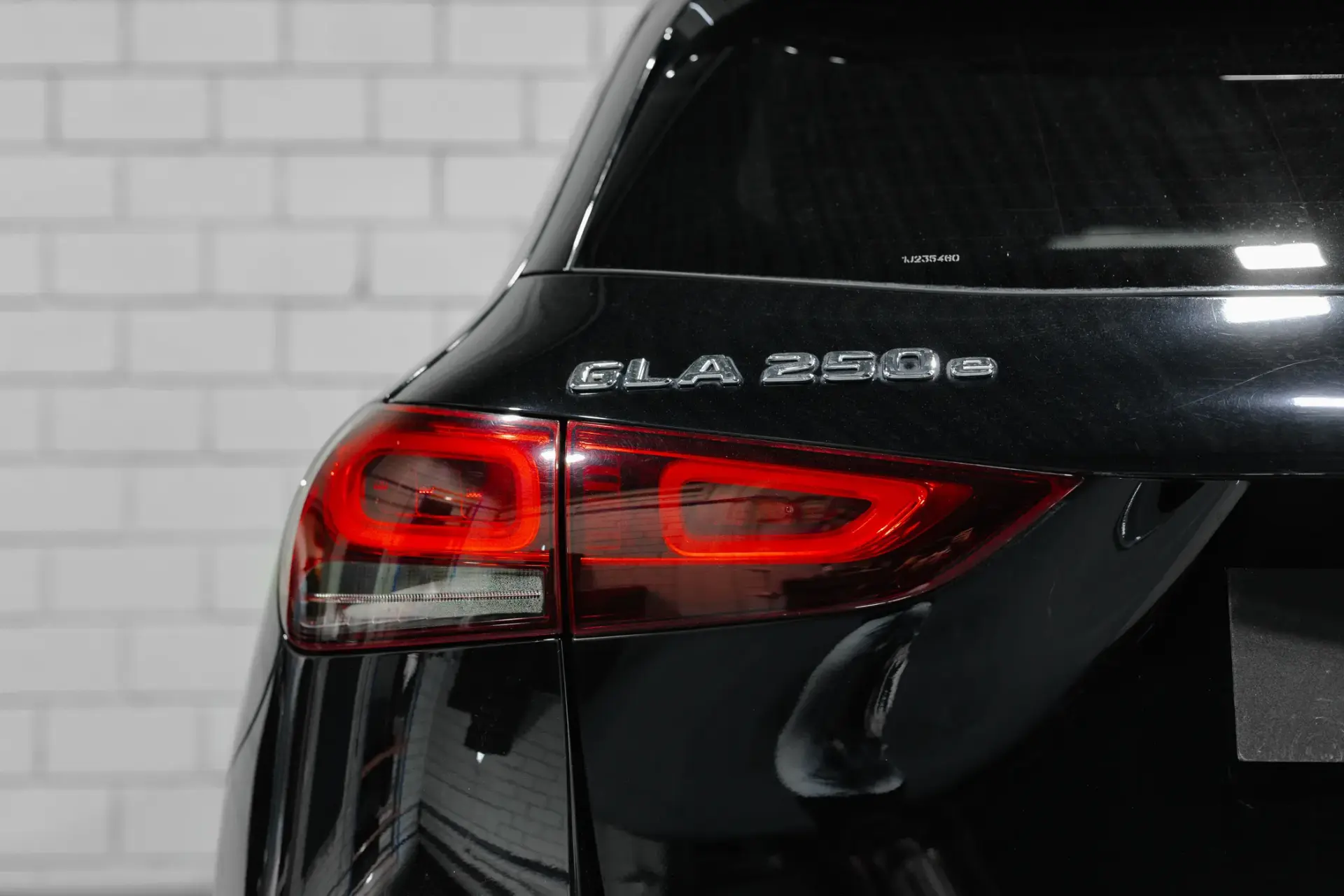 Mercedes-Benz GLA 250 e 8G-DCT AMG Line 42