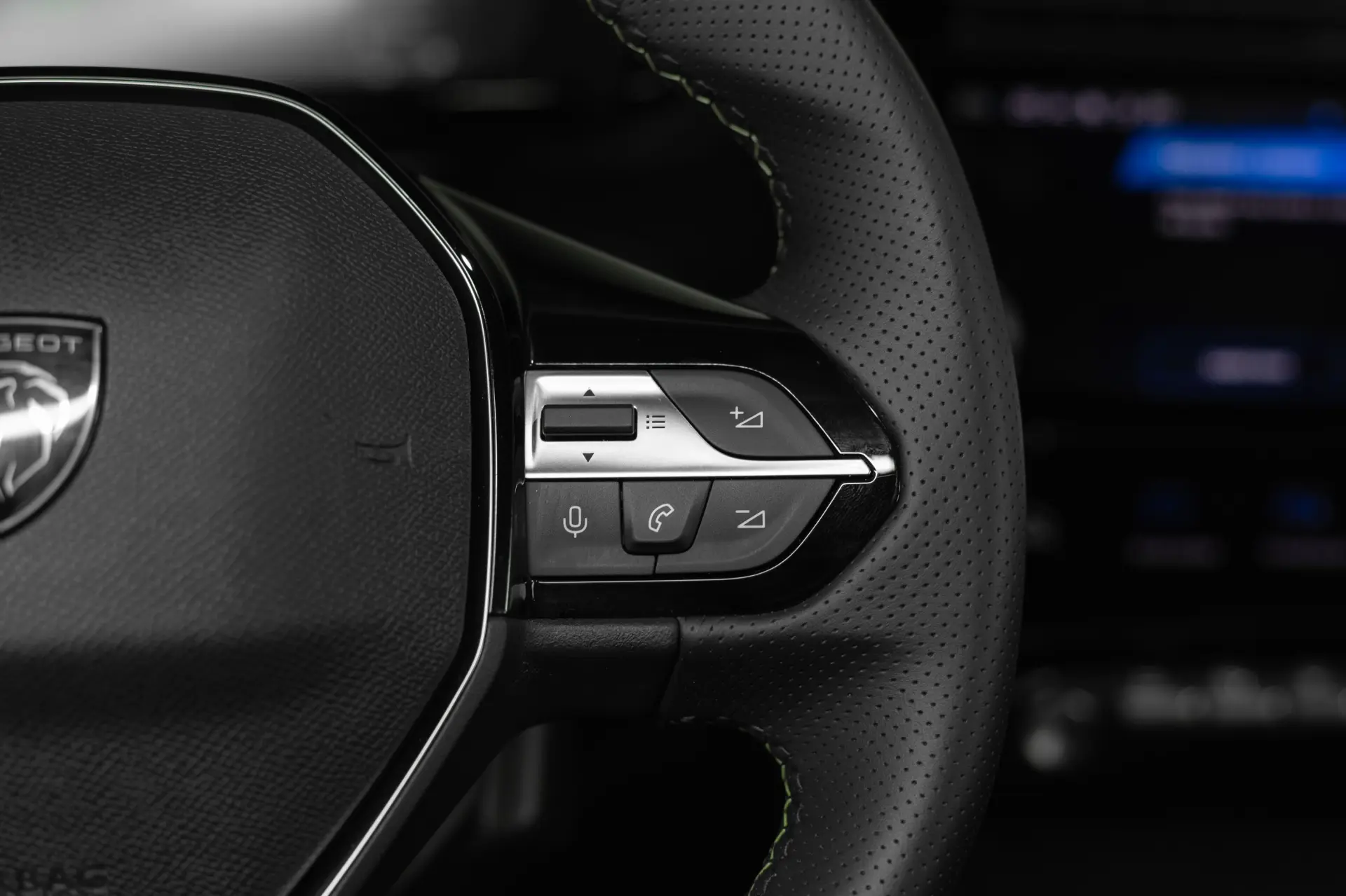 Peugeot 408 1.6 Hybrid GT e-EAT8 7