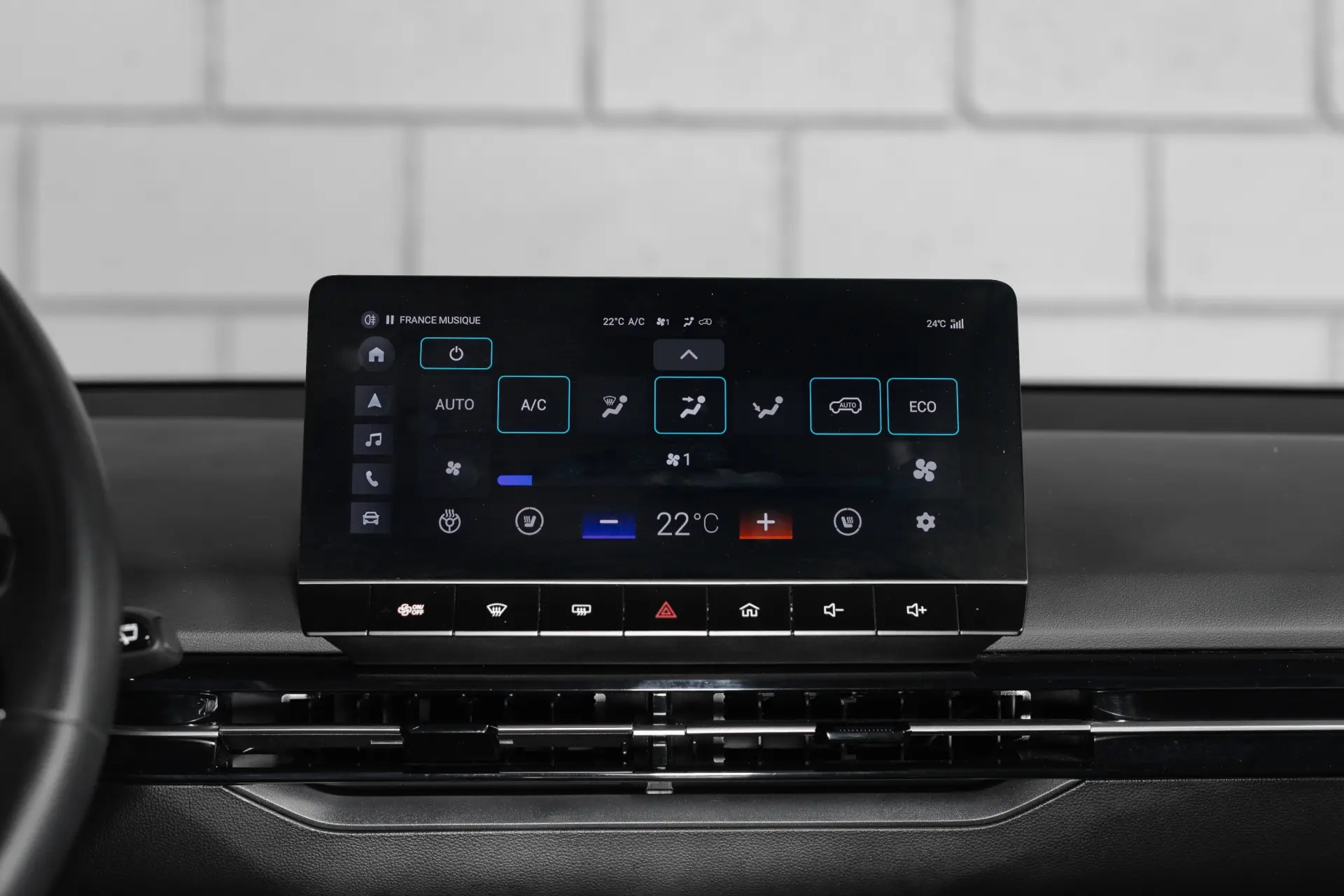 MG MG4 77 kWh Extended Range Luxury 34