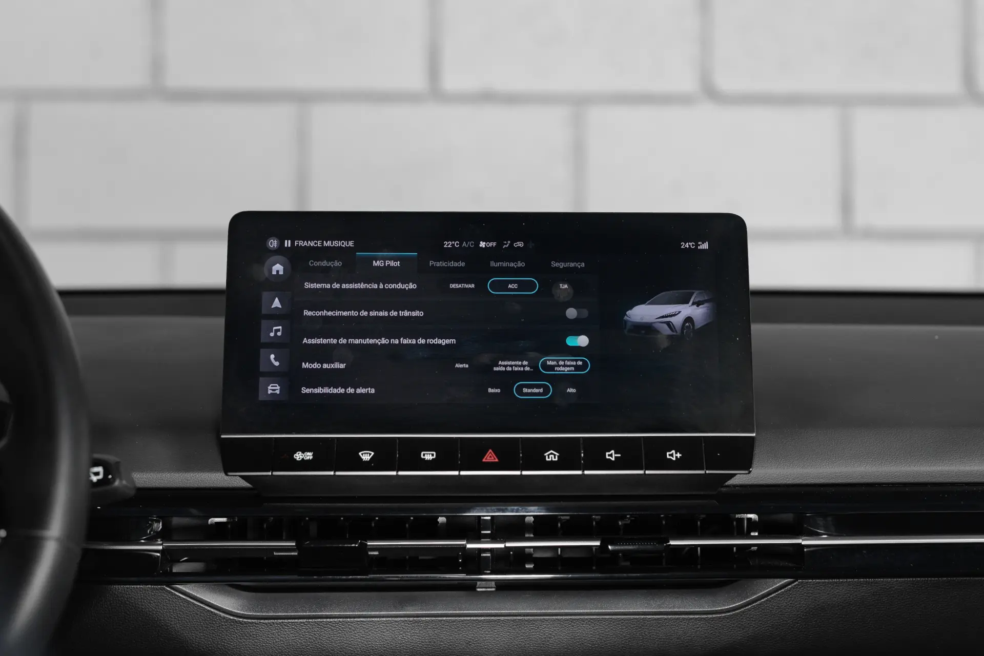 MG MG4 77 kWh Extended Range Luxury 36