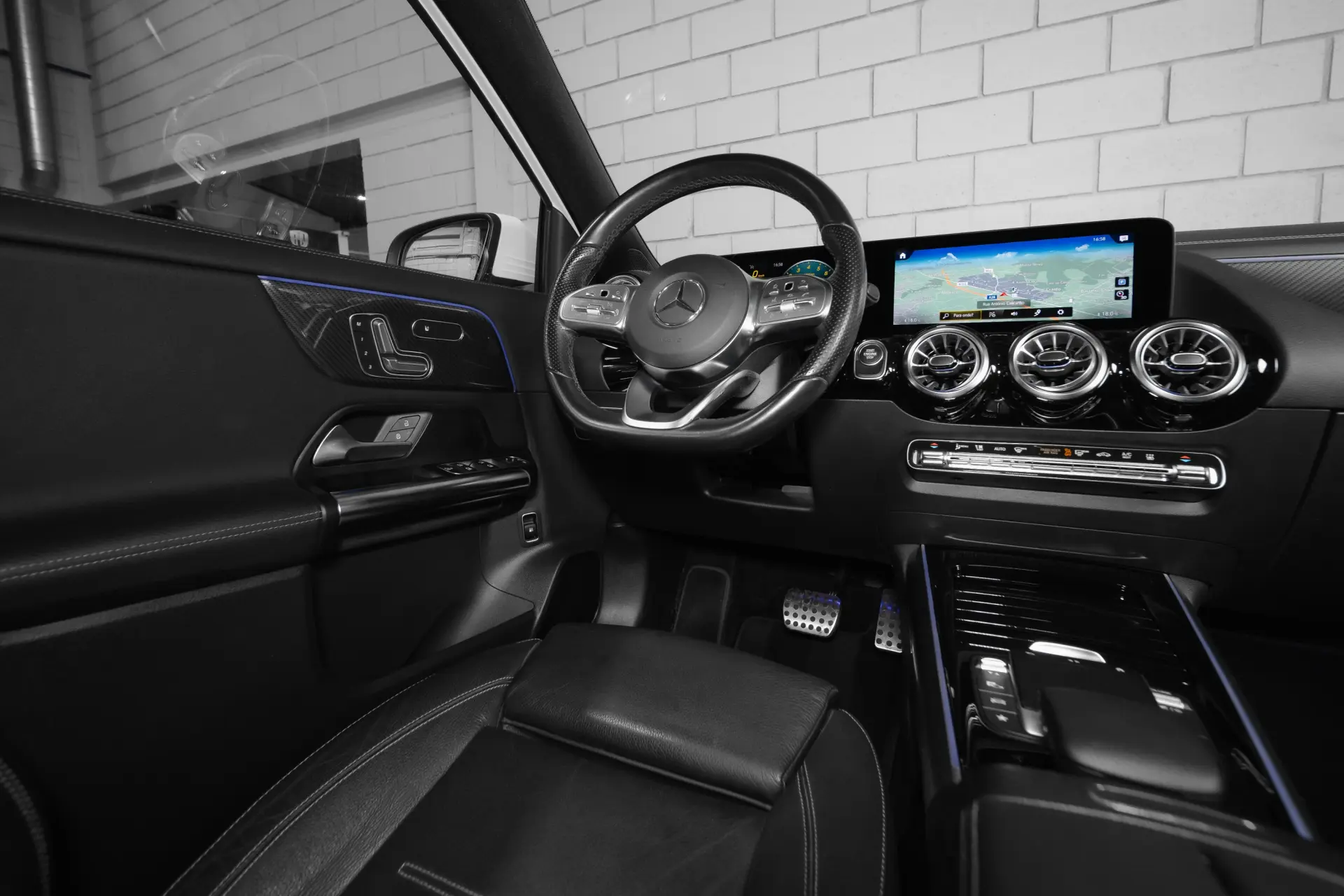 Mercedes-Benz GLA 250 e 8G-DCT AMG Line 42