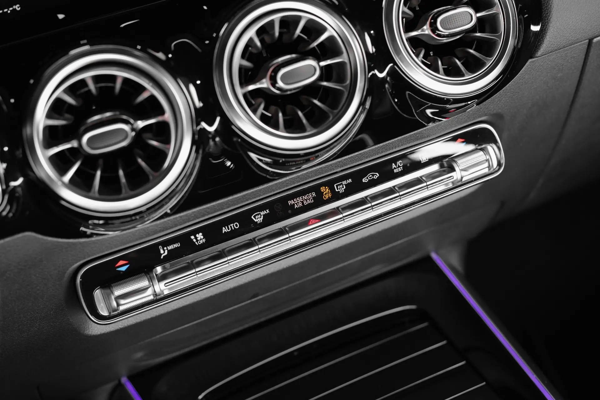Mercedes-Benz GLA 250 e -8G-DCT AMG Line 37