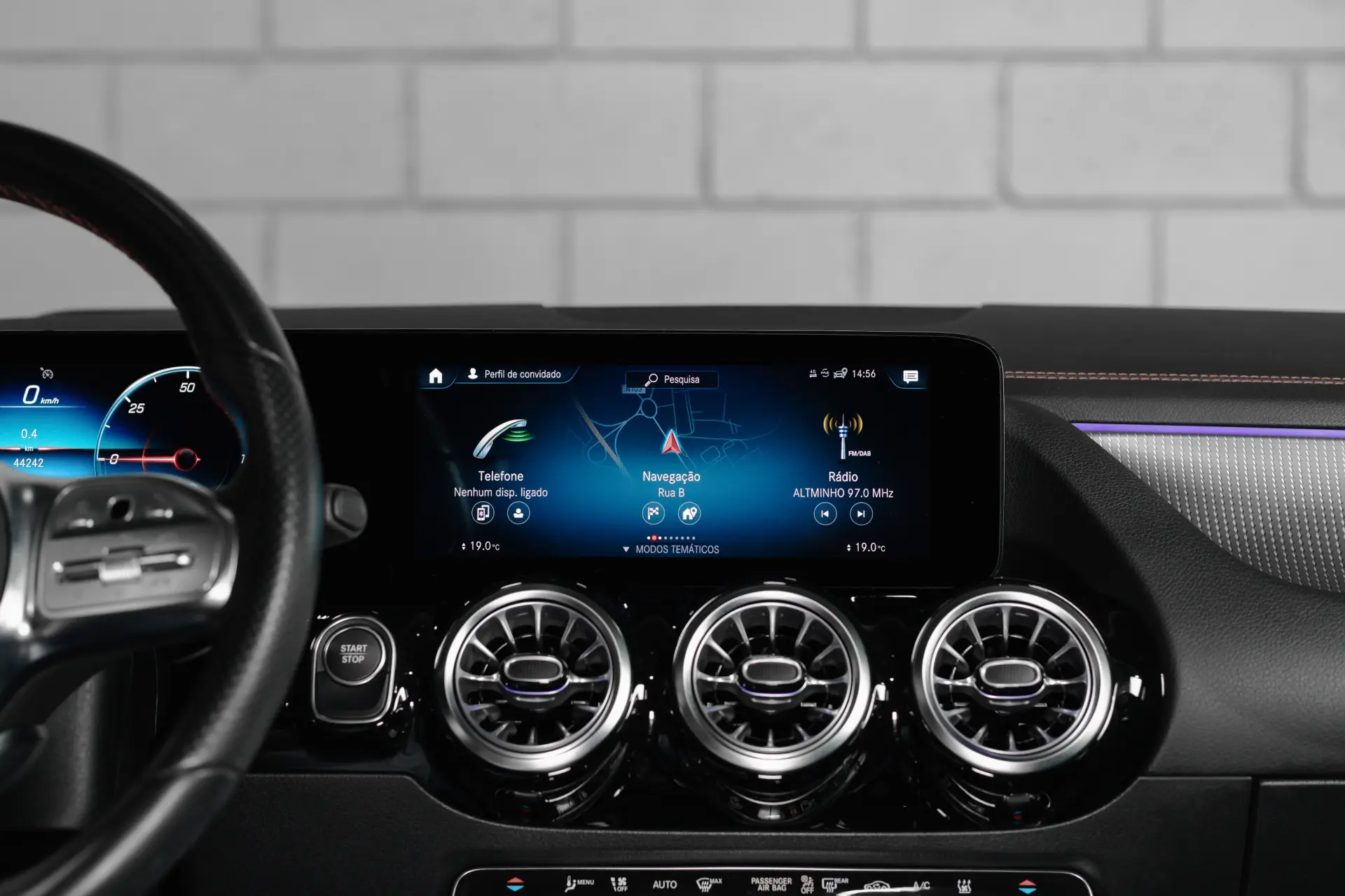 Mercedes-Benz EQA 250 AMG Line 11