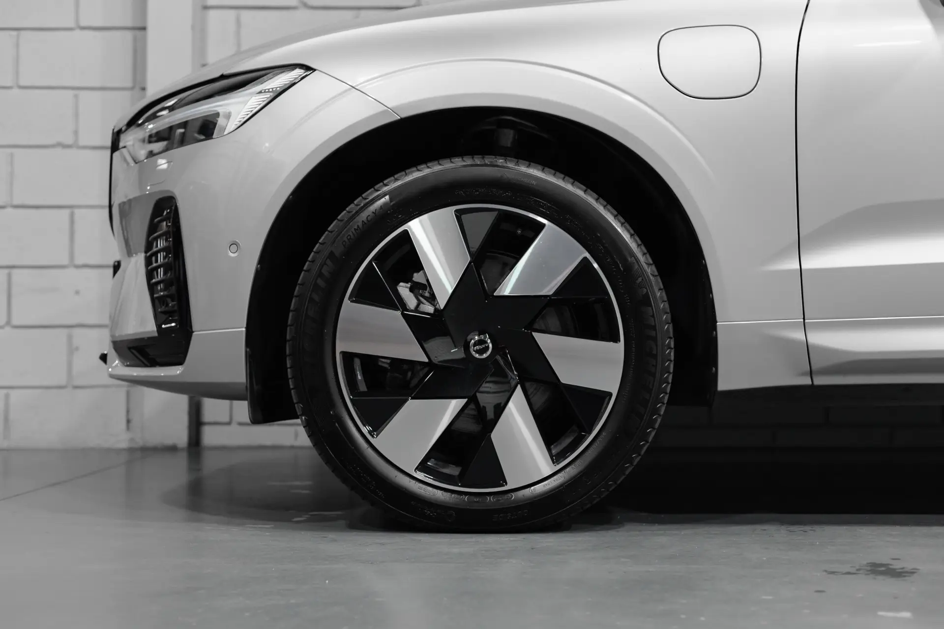 Volvo XC 60 2.0 T6 PHEV Black Edition 23