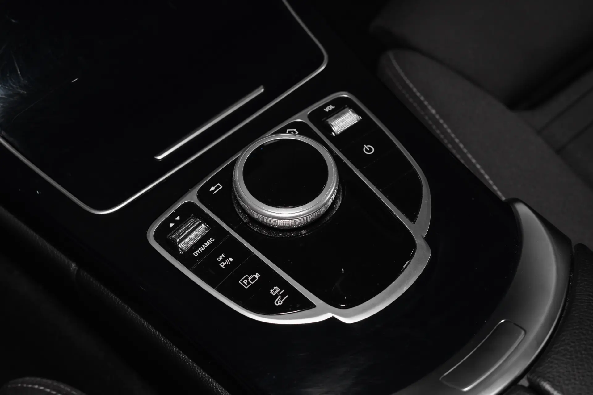 Mercedes-Benz C 300 Avantgarde 35