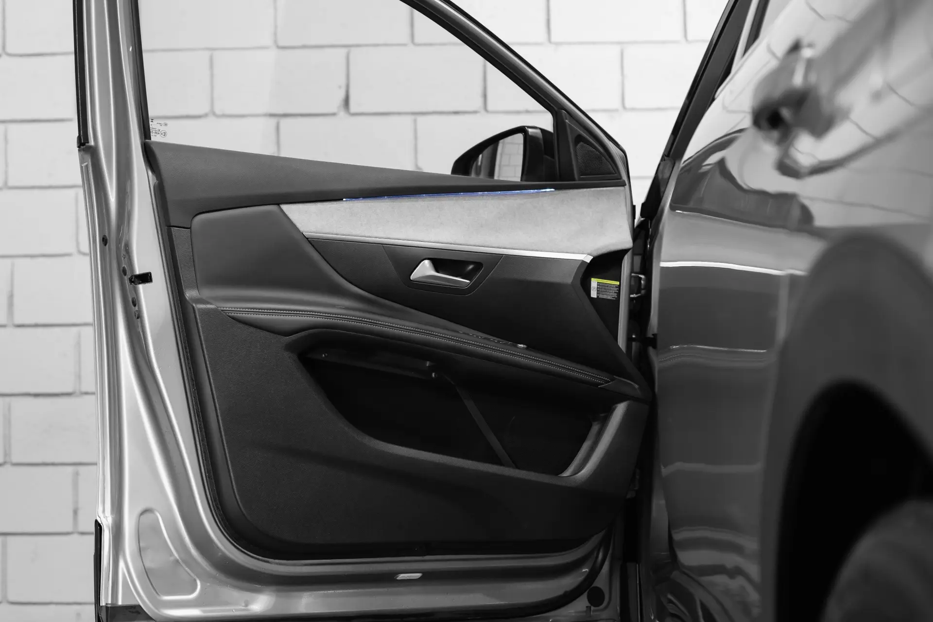Peugeot 3008 1.6 Hybrid GT e-EAT8 21