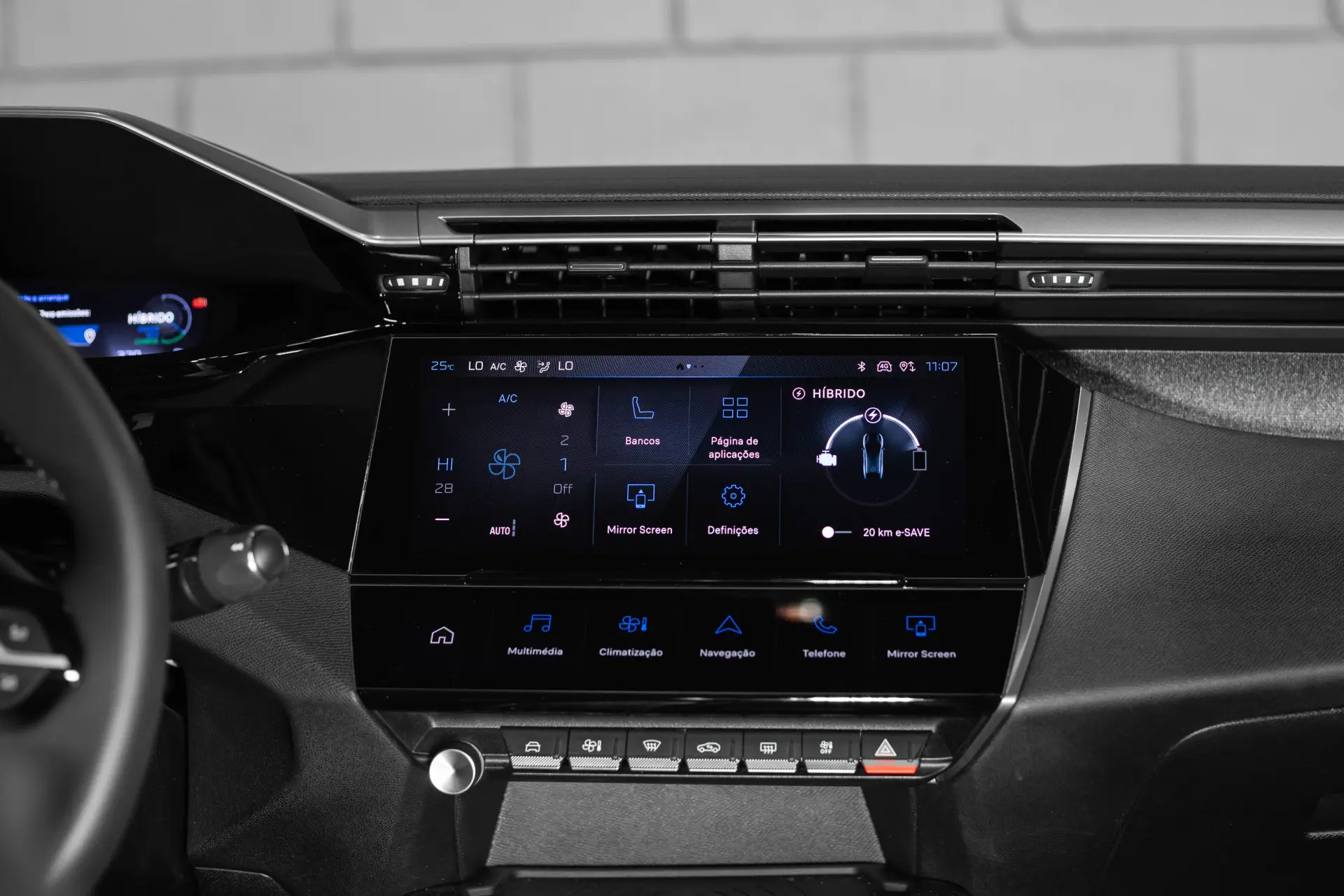 Peugeot 408 1.6 Hybrid Allure e-EAT8 13