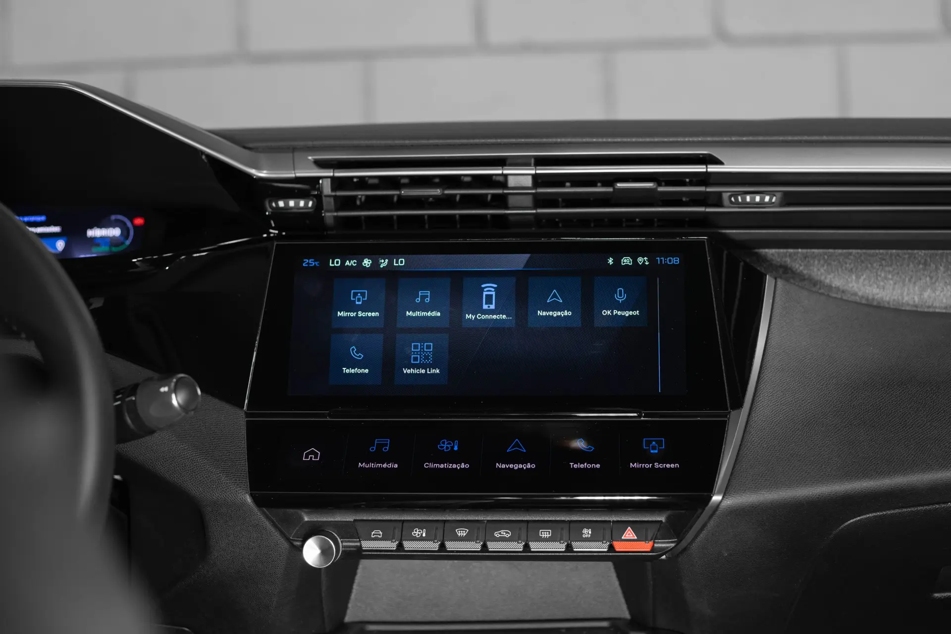 Peugeot 408 1.6 Hybrid Allure e-EAT8 22