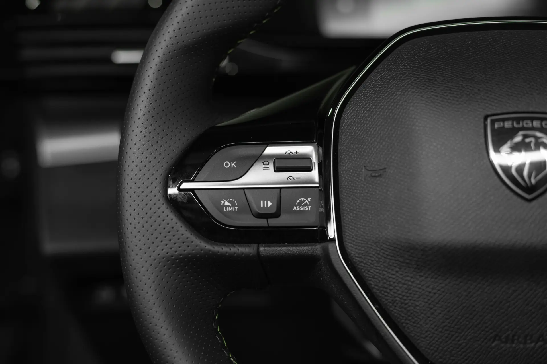 Peugeot 408 1.6 Hybrid GT e-EAT8 6