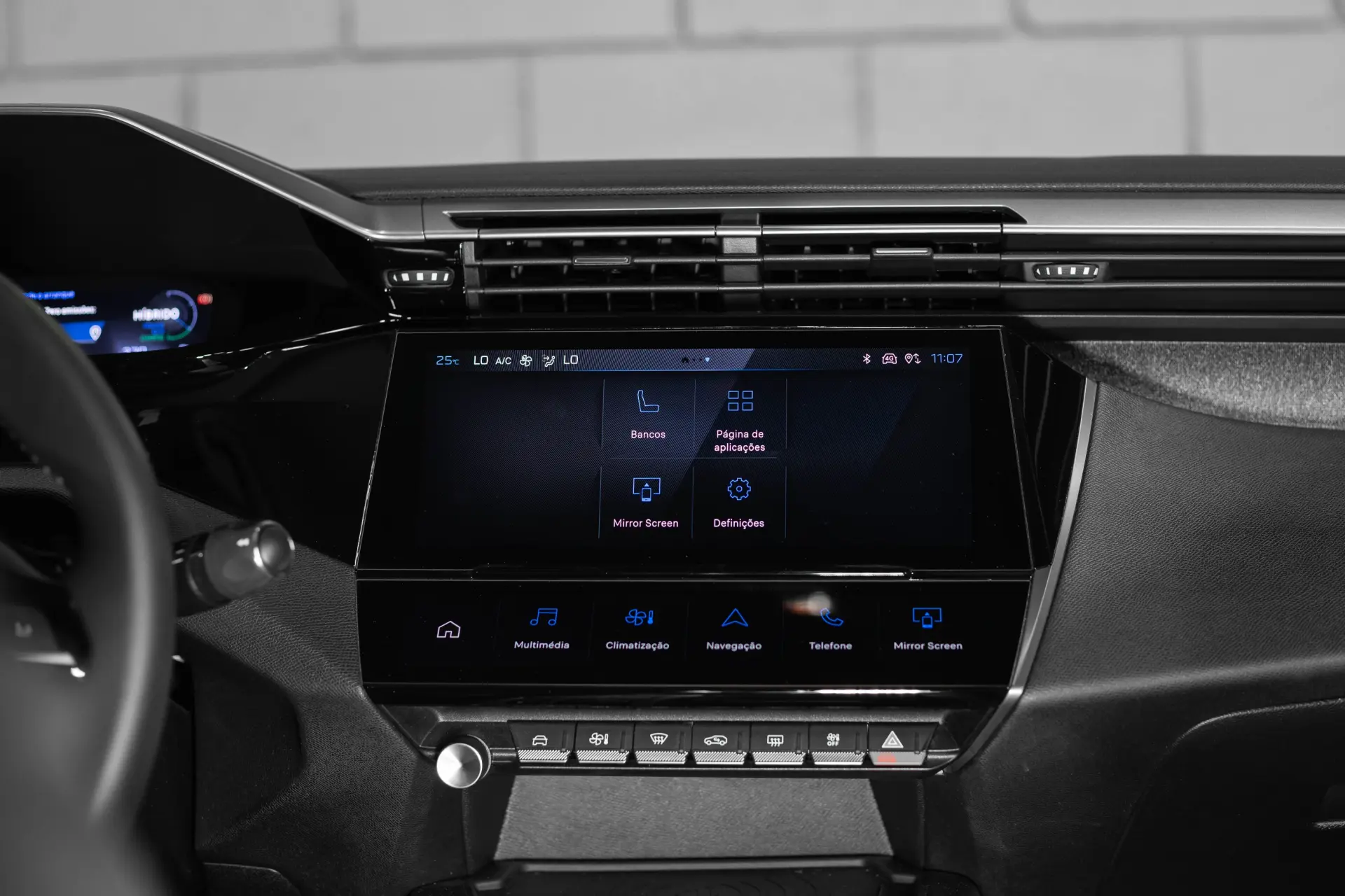 Peugeot 408 1.6 Hybrid Allure e-EAT8 14