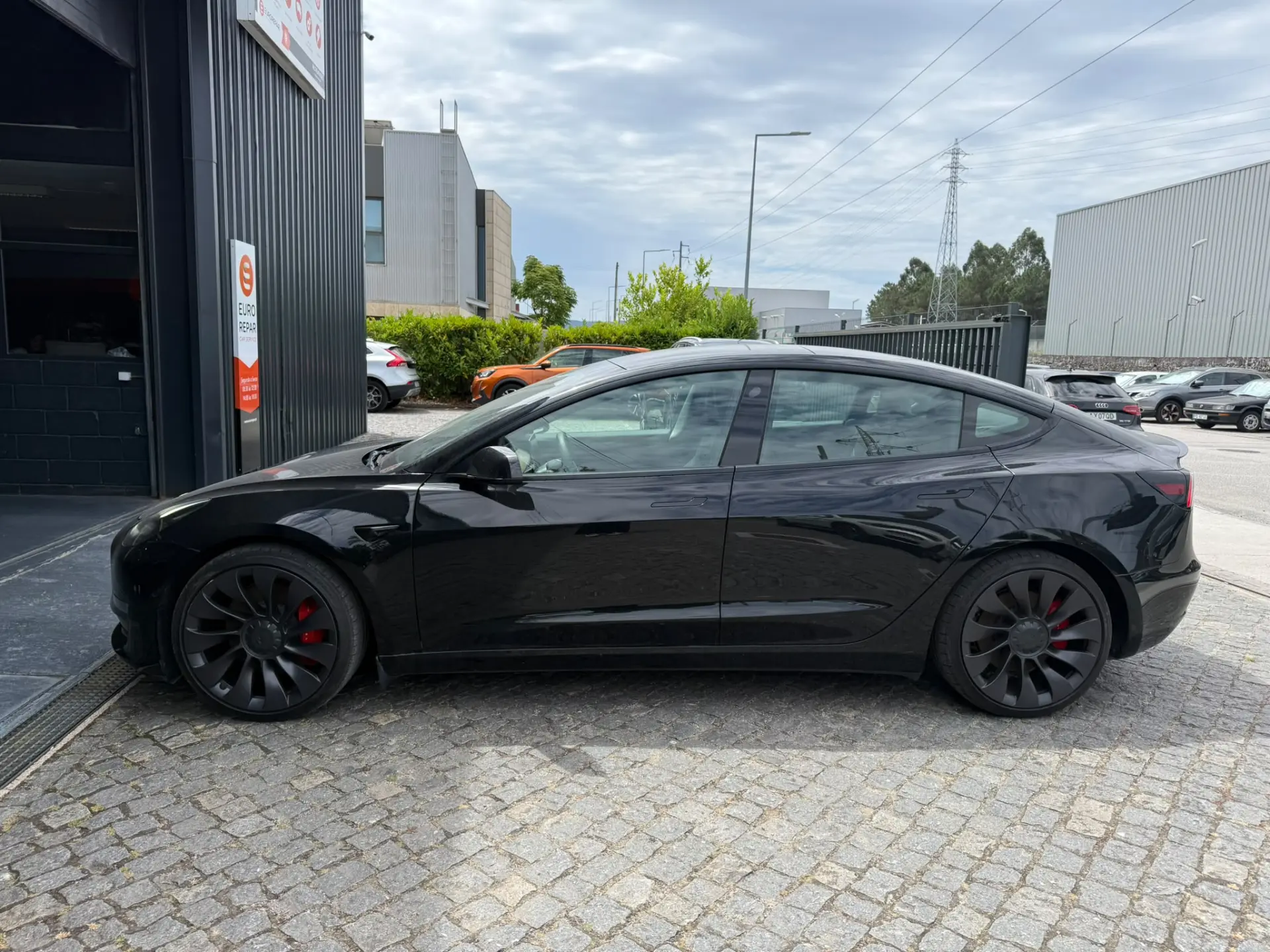 Tesla Model 3 Performance 10