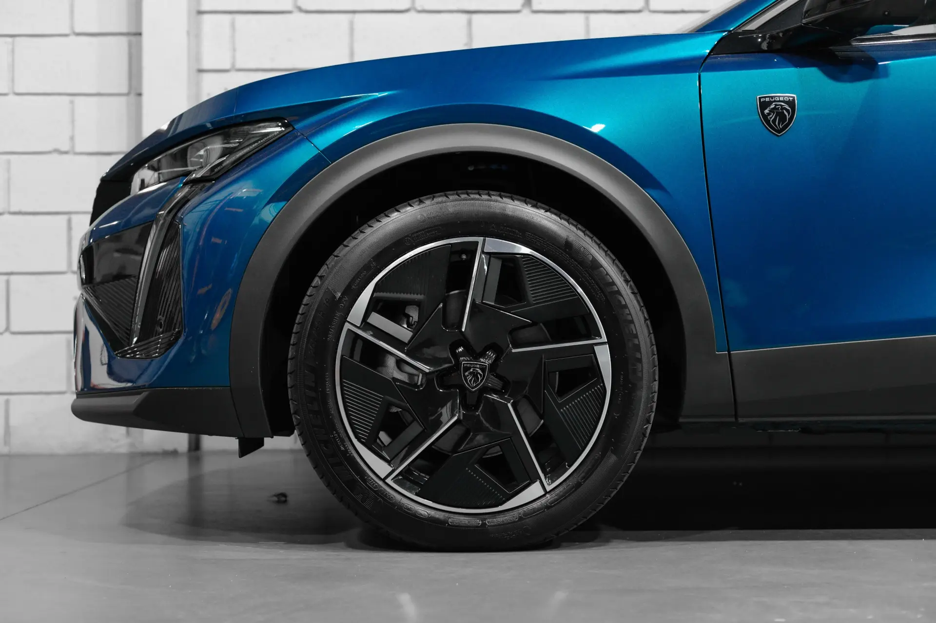 Peugeot 408 1.6 Hybrid GT e-EAT8 15