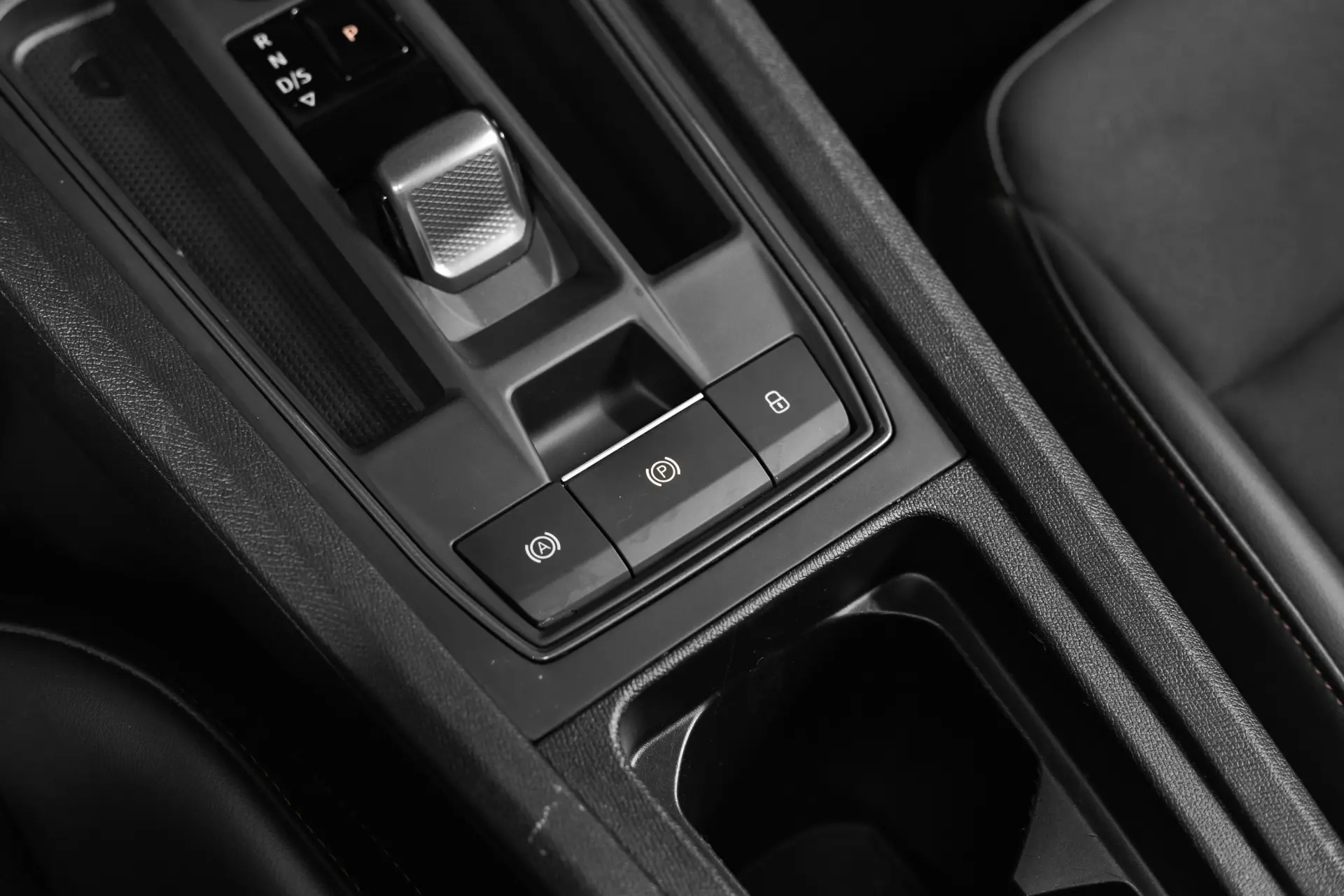Cupra Formentor 1.4 e-Hybrid DSG VZ 33