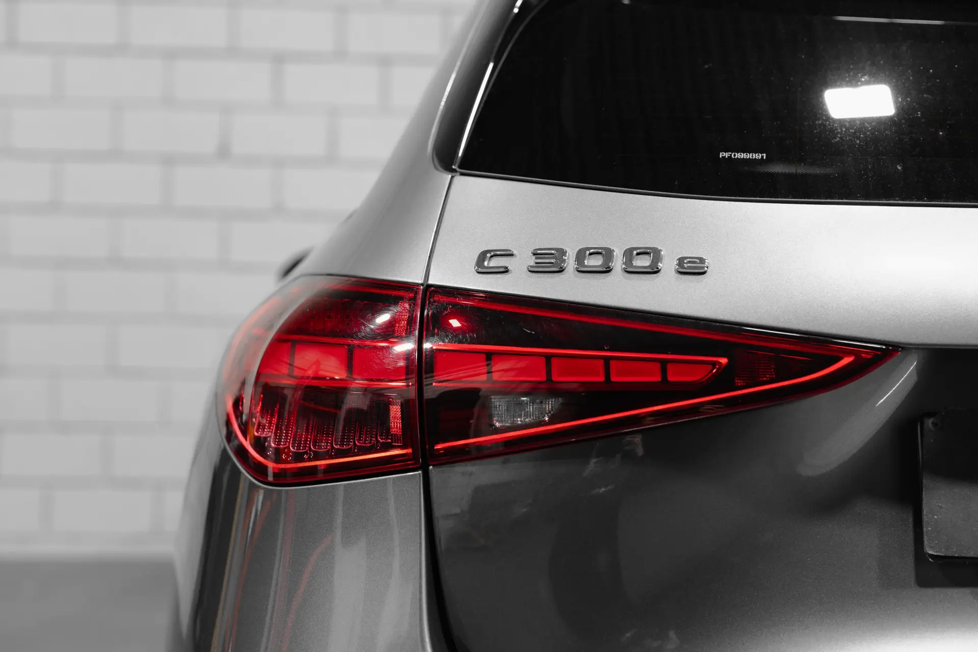 Mercedes-Benz C 300 e T 9G-TRONIC AMG Line 48