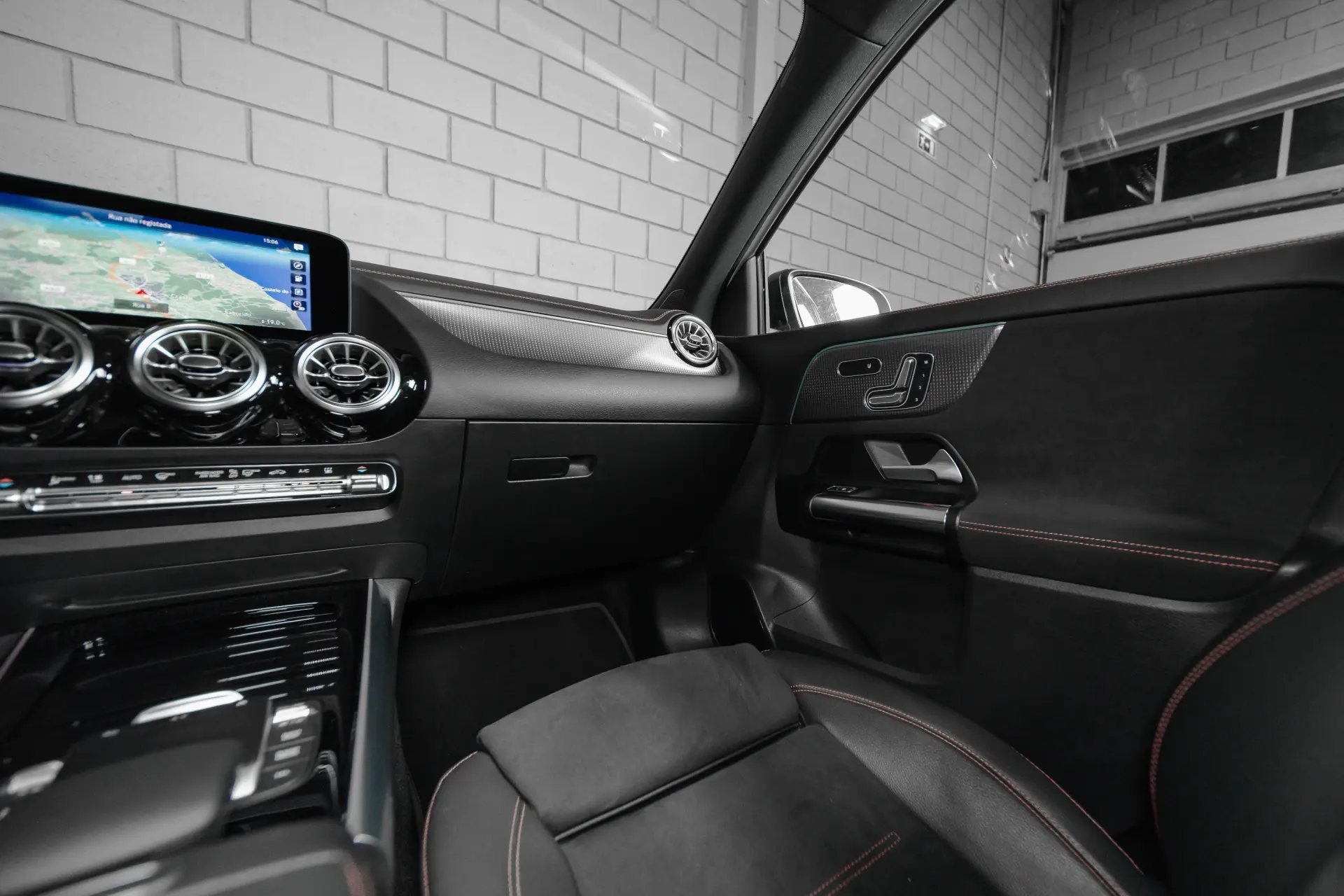 Mercedes-Benz EQA 250 AMG Line 49