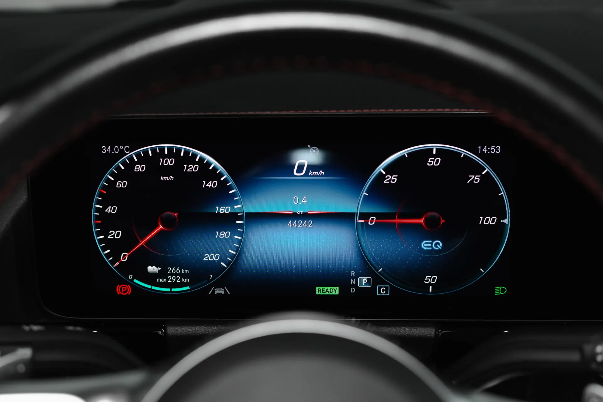 Mercedes-Benz EQA 250 AMG Line 10