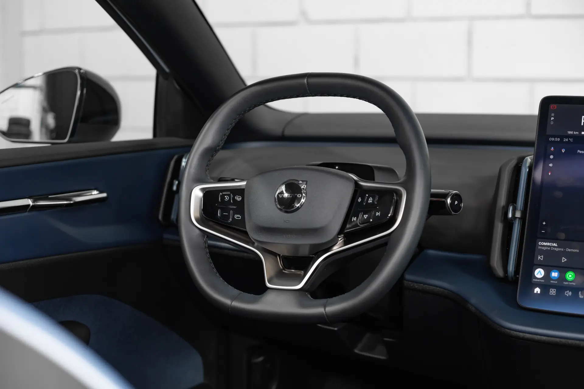 Volvo EX30 Twin Motor Performance AWD Ultra 9