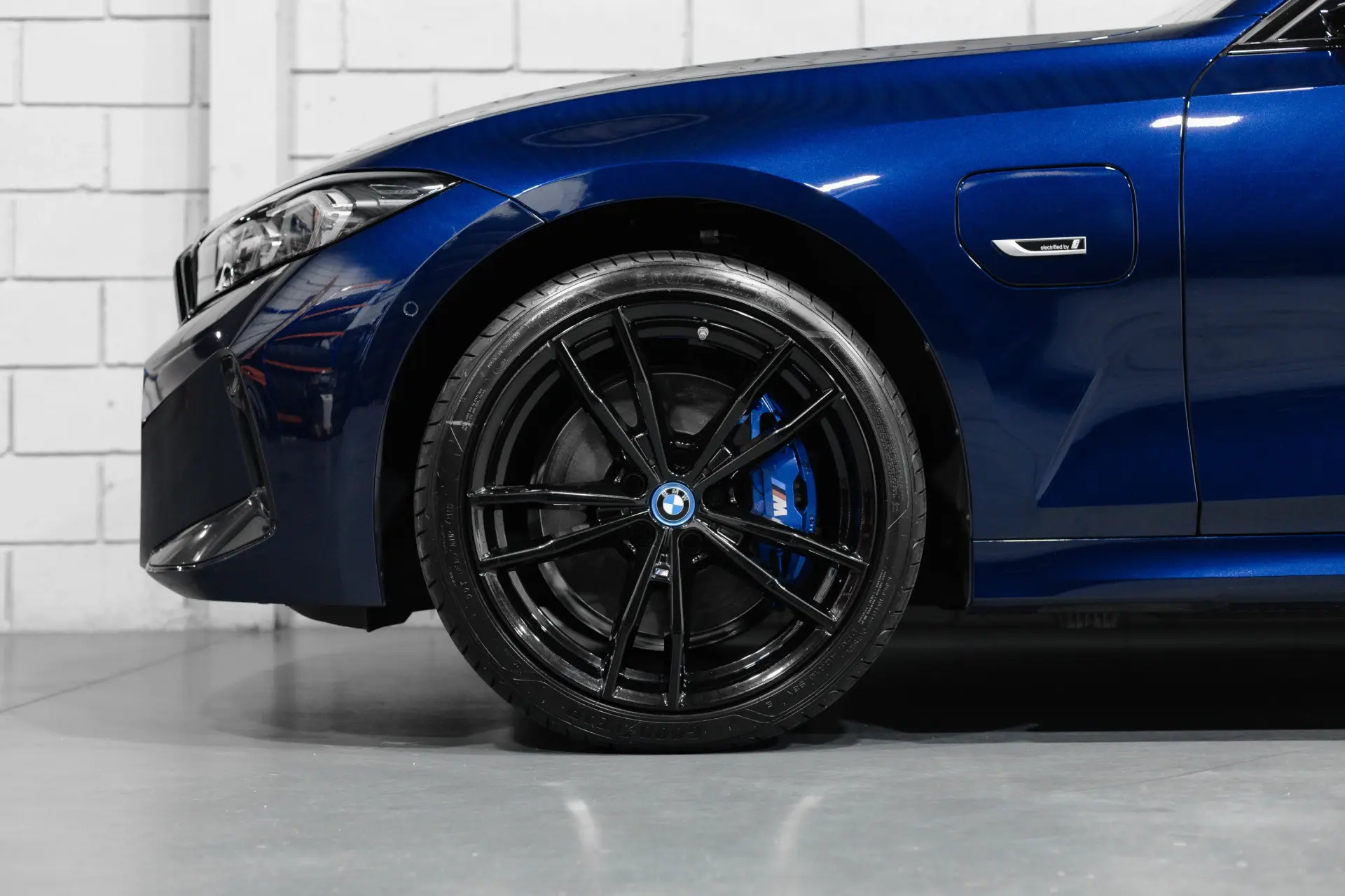 BMW 330 e Pack Desportivo M Auto 21