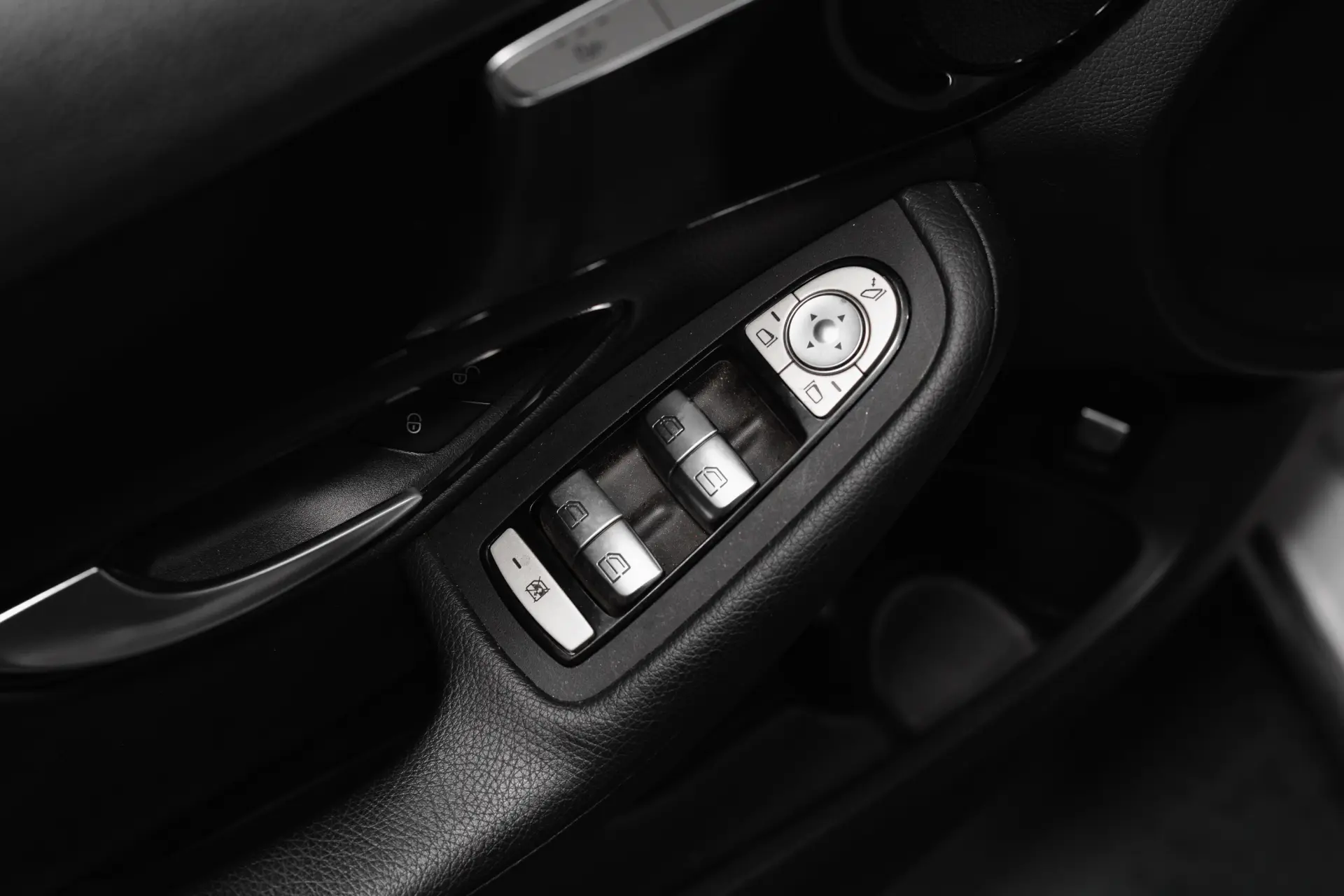 Mercedes-Benz C 300 Avantgarde 24