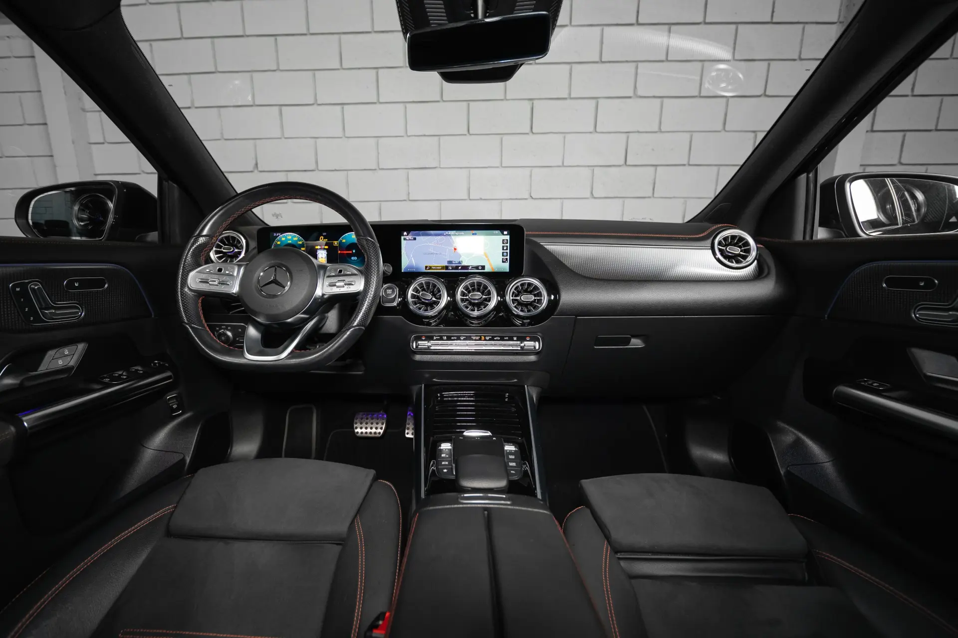 Mercedes-Benz EQA 250 AMG Line 39