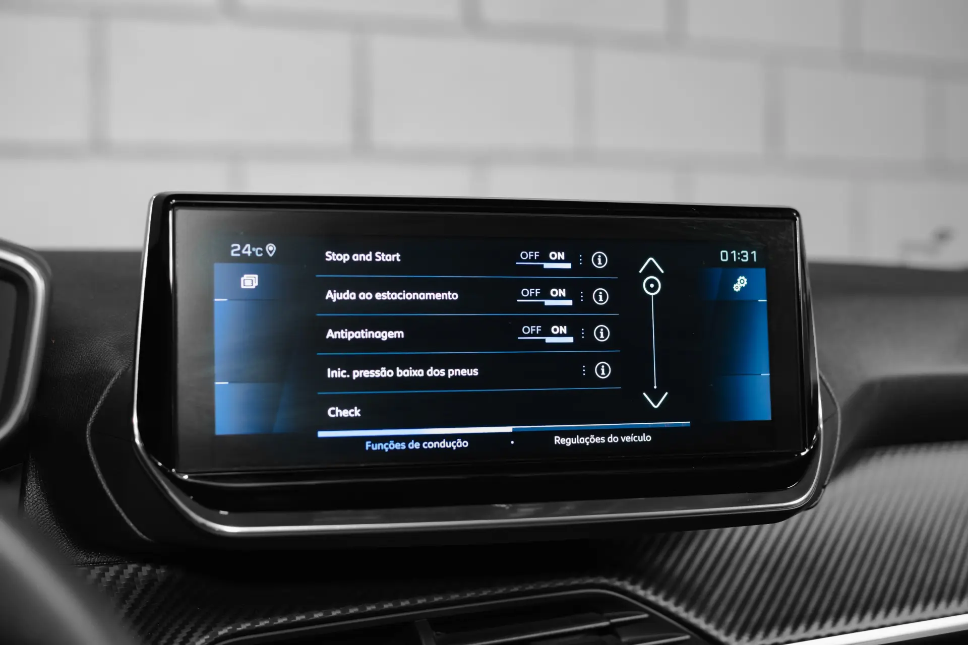 Peugeot 208 1.2 PureTech Allure Pack EAT8 16