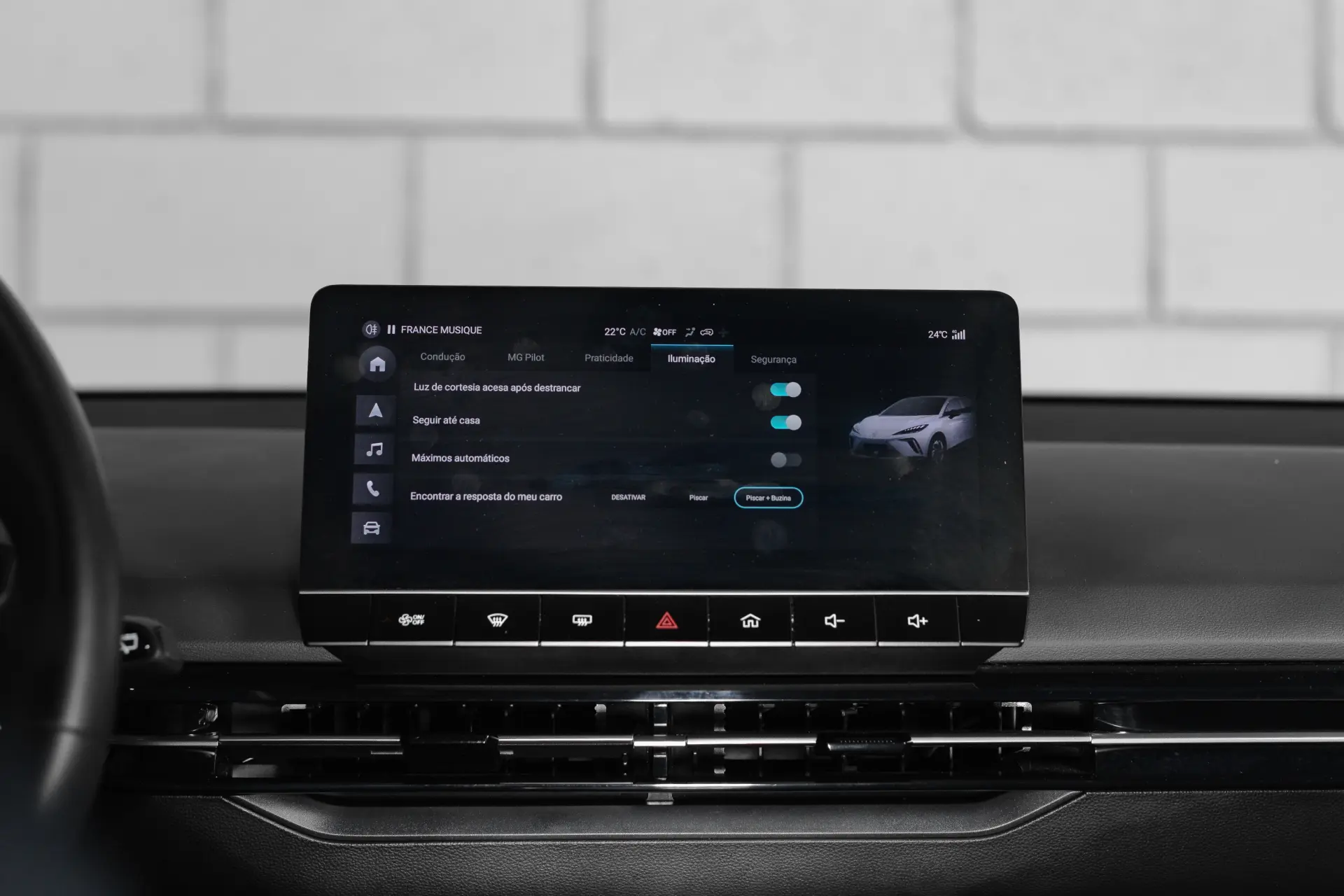 MG MG4 77 kWh Extended Range Luxury 38