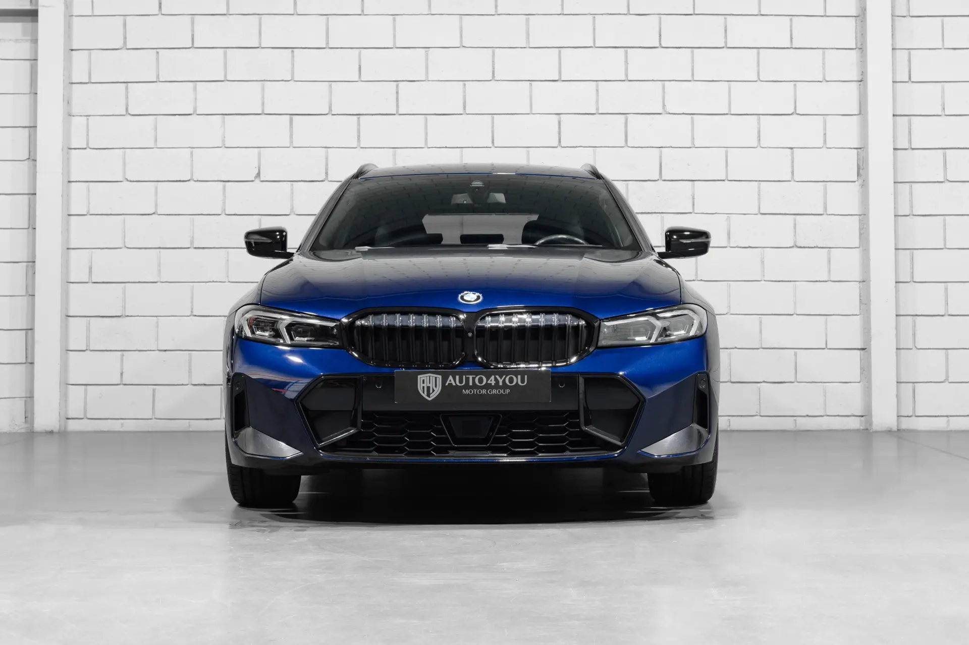 BMW 330 e Pack Desportivo M Auto 2