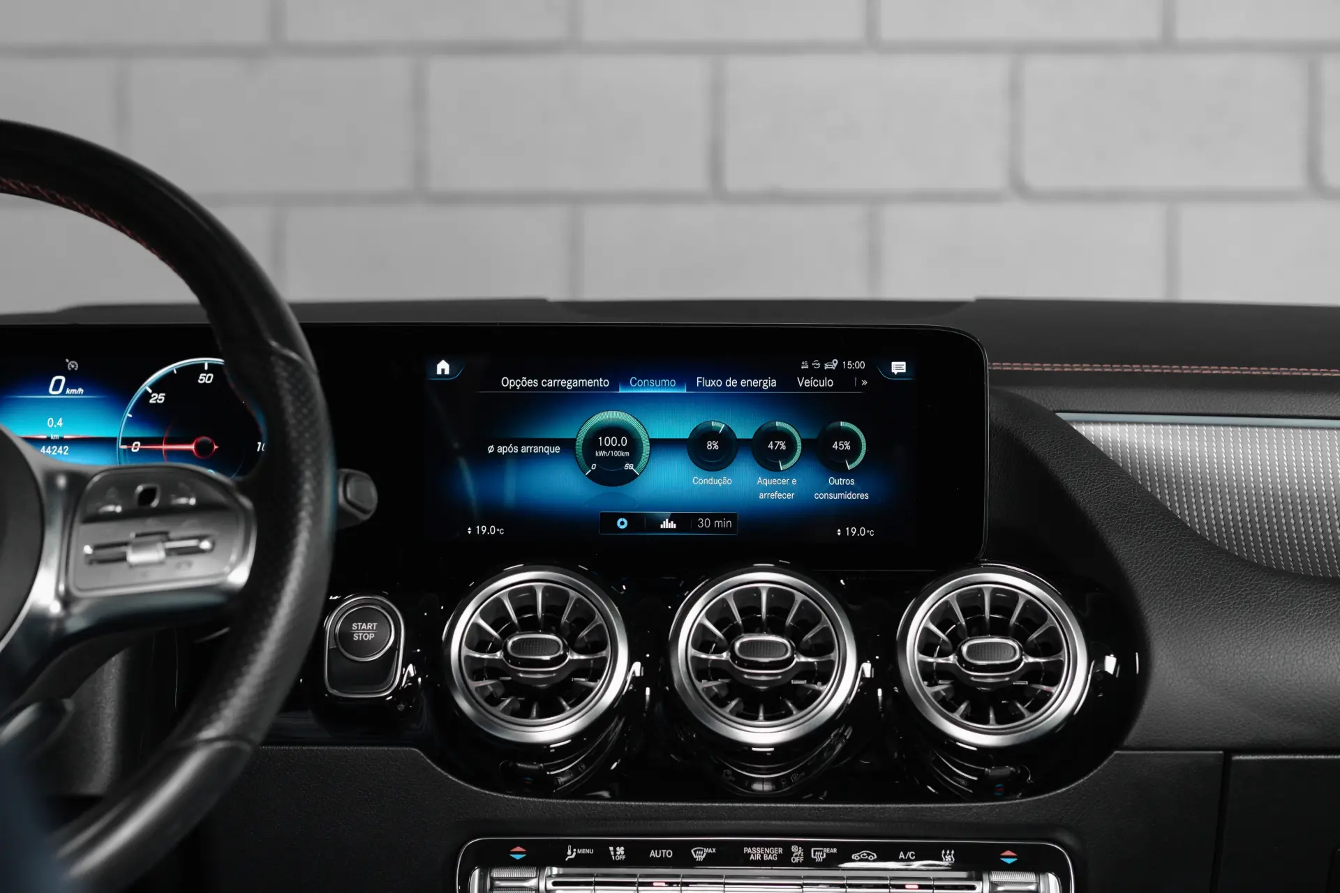 Mercedes-Benz EQA 250 AMG Line 22