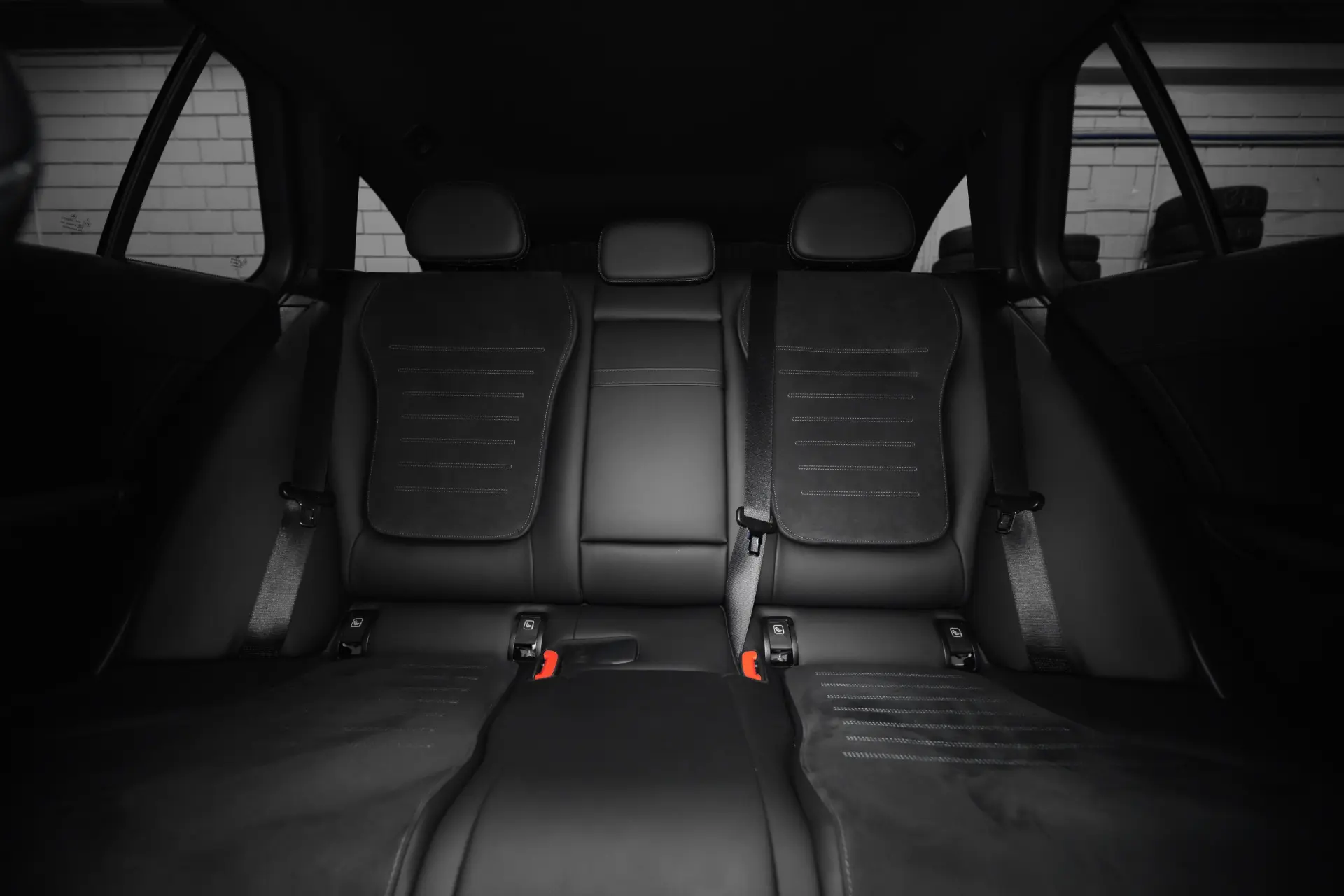 Mercedes-Benz C 300 e T 9G-TRONIC AMG Line 11