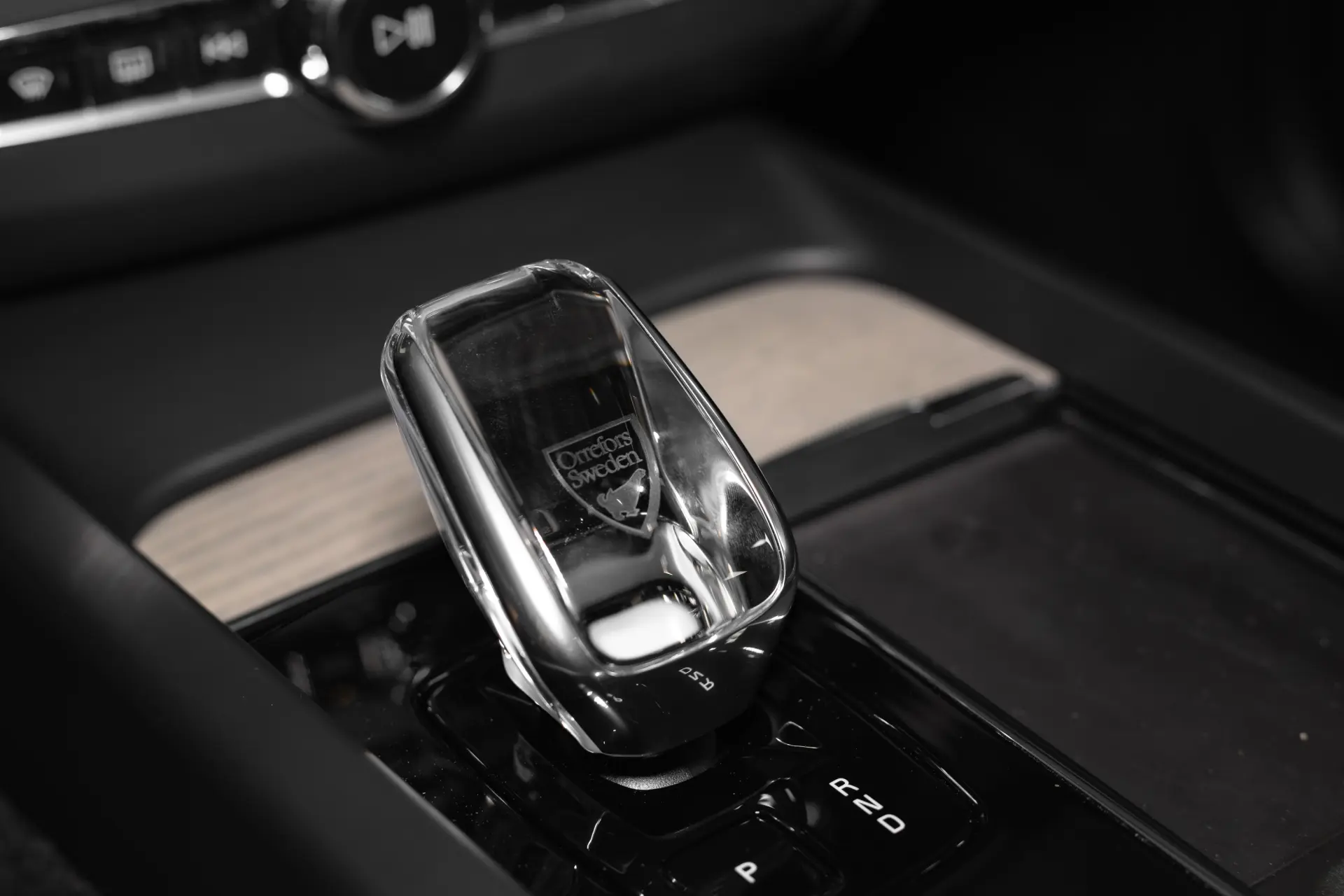 Volvo XC 60 2.0 T6 PHEV Black Edition 35