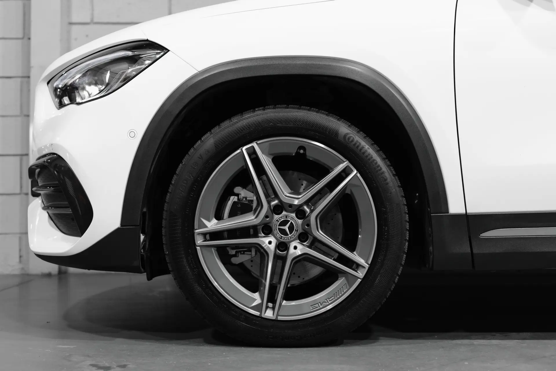 Mercedes-Benz GLA 250 e 8G-DCT AMG Line 31