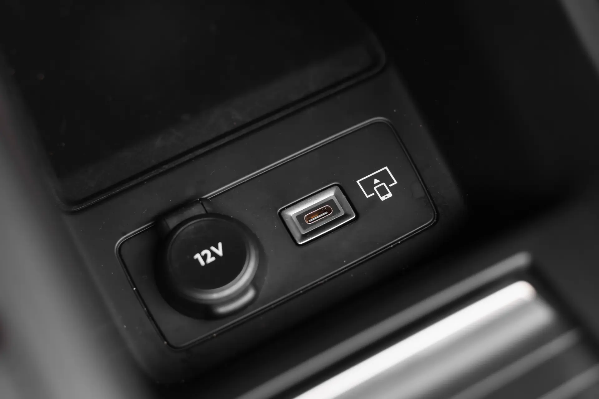 Peugeot 408 1.6 Hybrid Allure e-EAT8 25