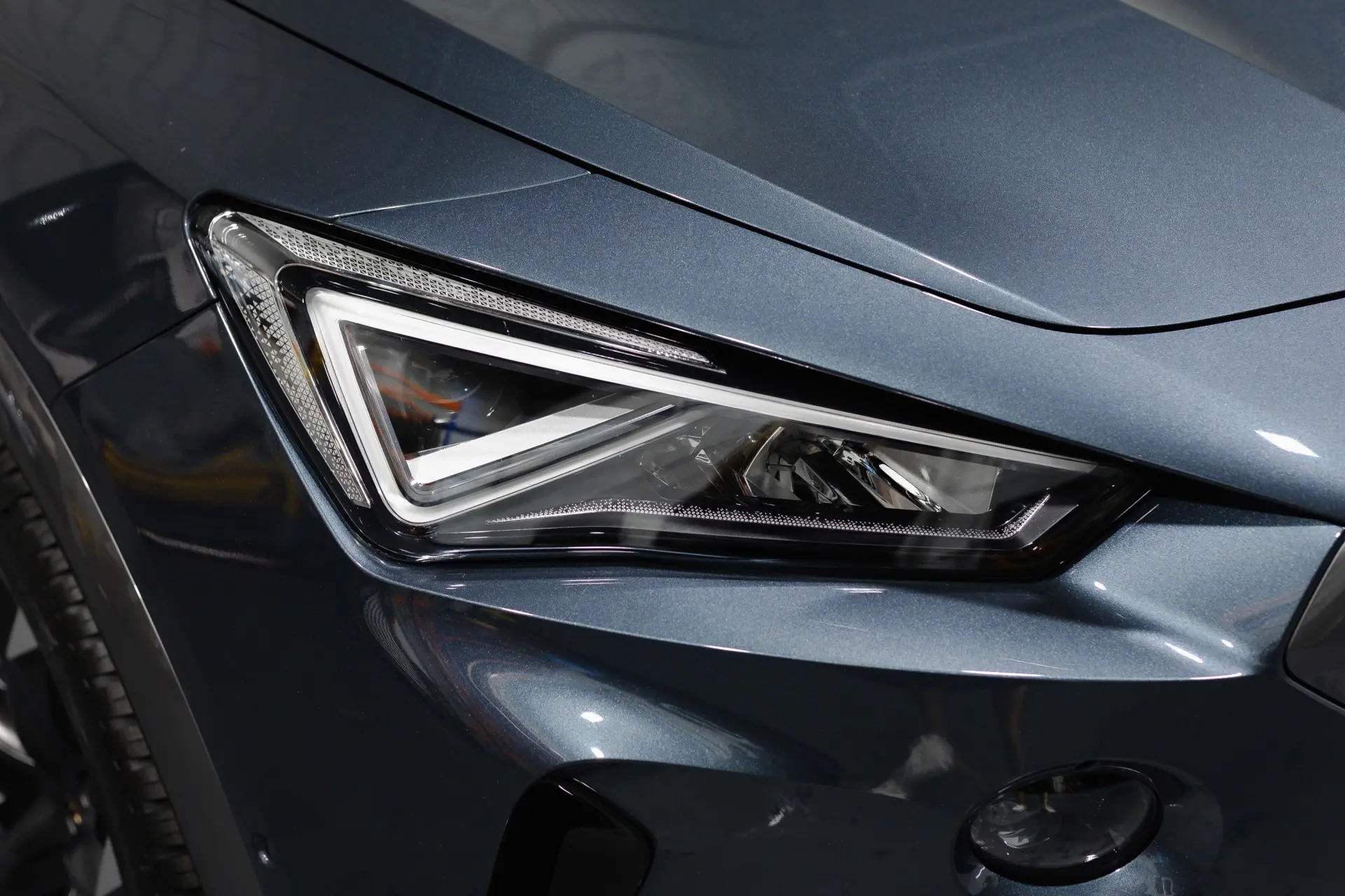 Cupra Formentor 1.4 e-Hybrid DSG VZ 11