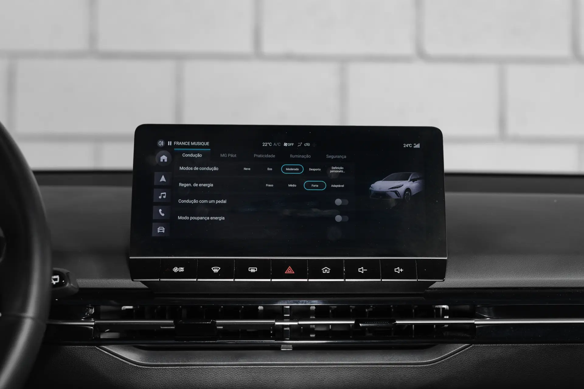 MG MG4 77 kWh Extended Range Luxury 35