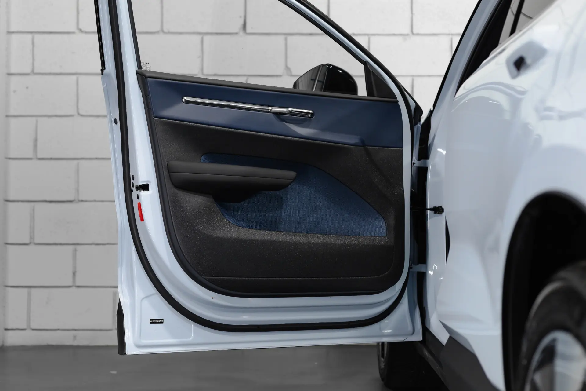 Volvo EX30 Twin Motor Performance AWD Ultra 8