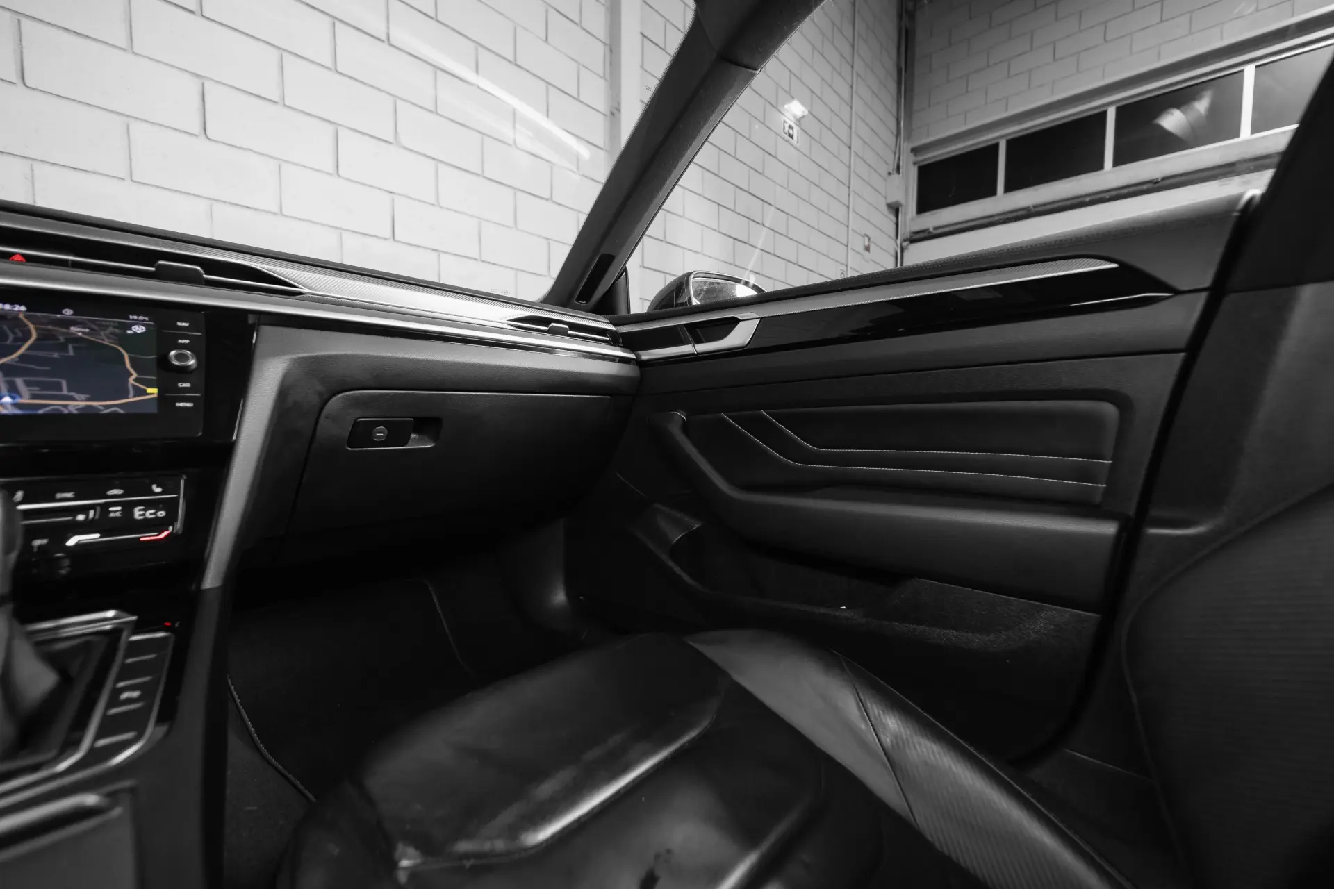 Volkswagen Arteon Shooting Brake 1.4 eHybrid OPF DSG R-Line 32
