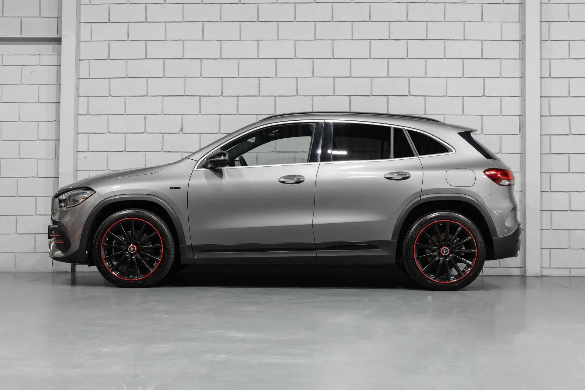 Mercedes-Benz GLA 250 e 8G-DCT Edition AMG Line 3