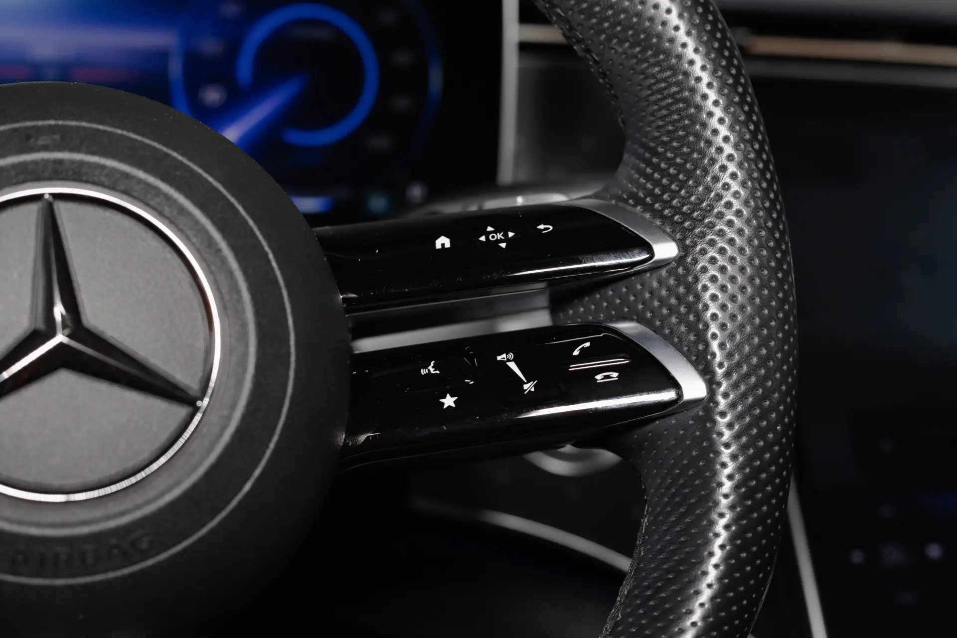 Mercedes-Benz EQS 450+ AMG Line 7