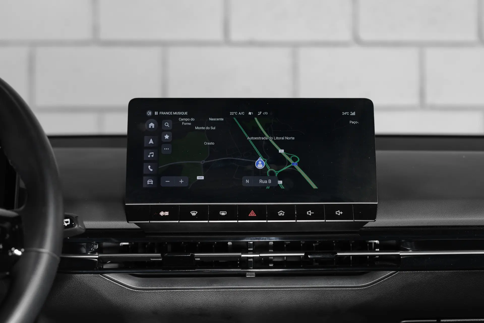 MG MG4 77 kWh Extended Range Luxury 28