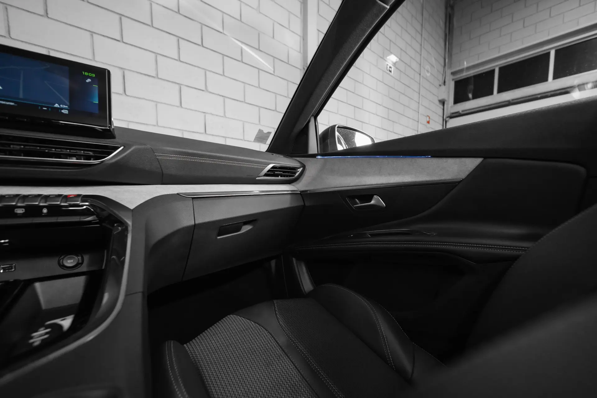 Peugeot 3008 1.6 Hybrid GT e-EAT8 28