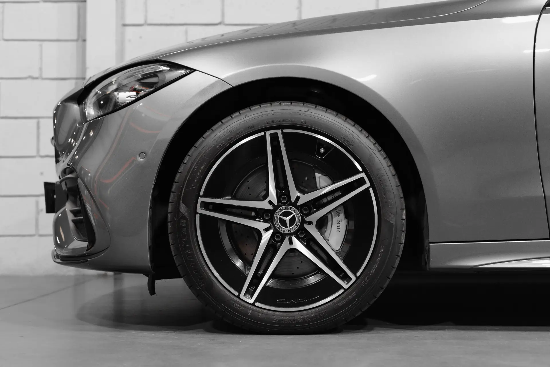 Mercedes-Benz C 300 e T 9G-TRONIC AMG Line 15