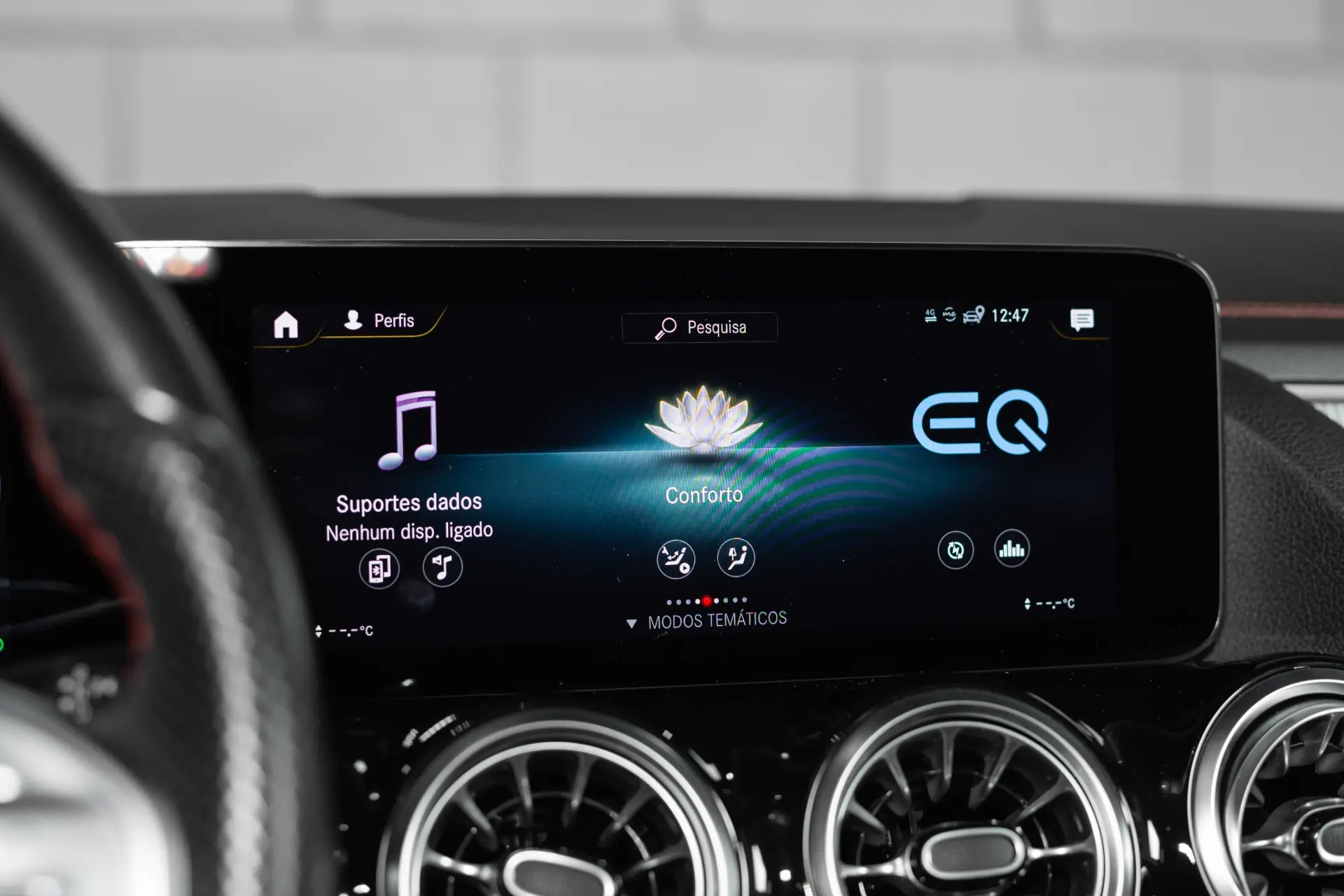 Mercedes-Benz EQA 250 AMG Line 14