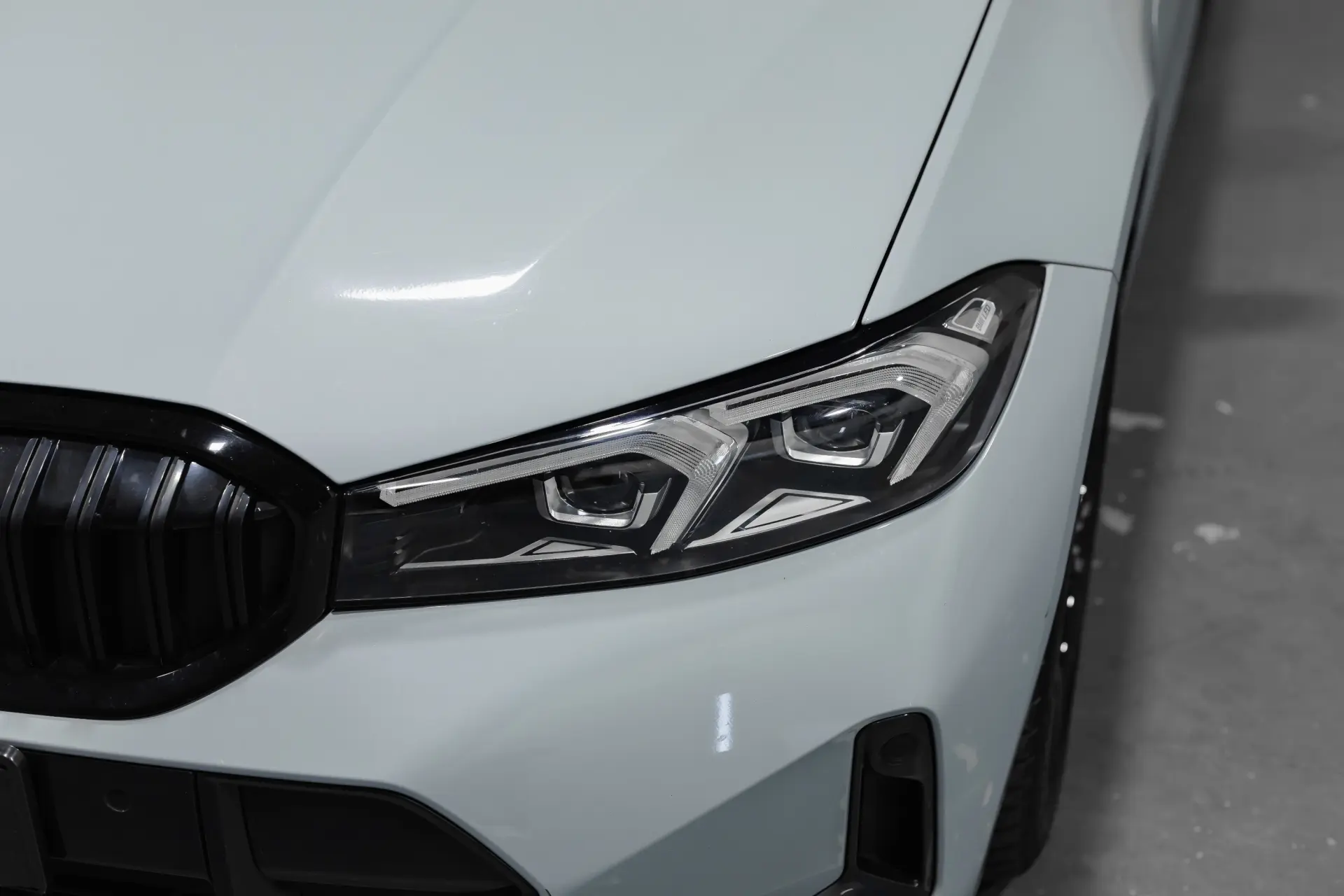 BMW 330 e Pack M Auto 17